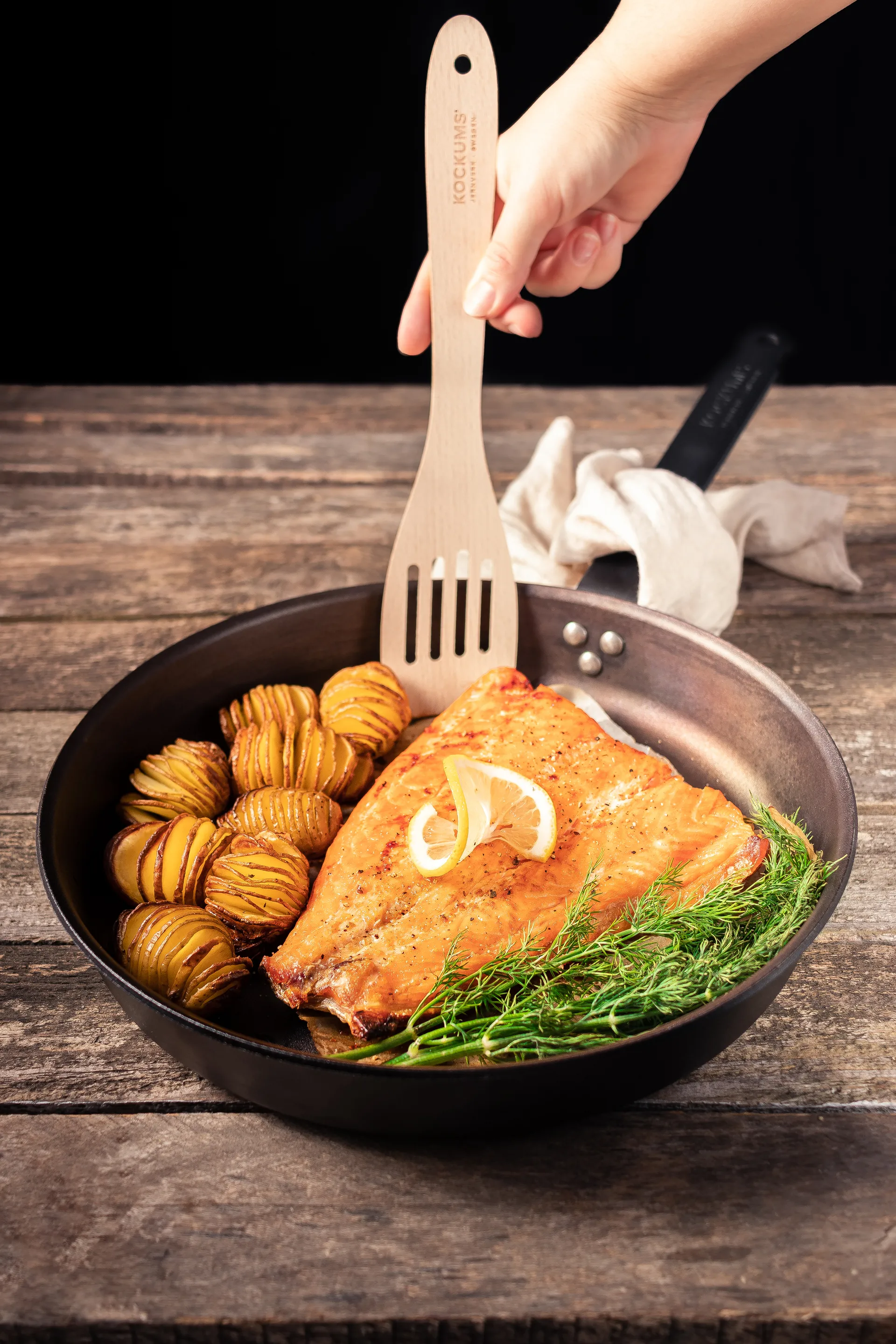 Kockums Pfannenwender mit Loch 30cm, Buche Kockums Jernverk