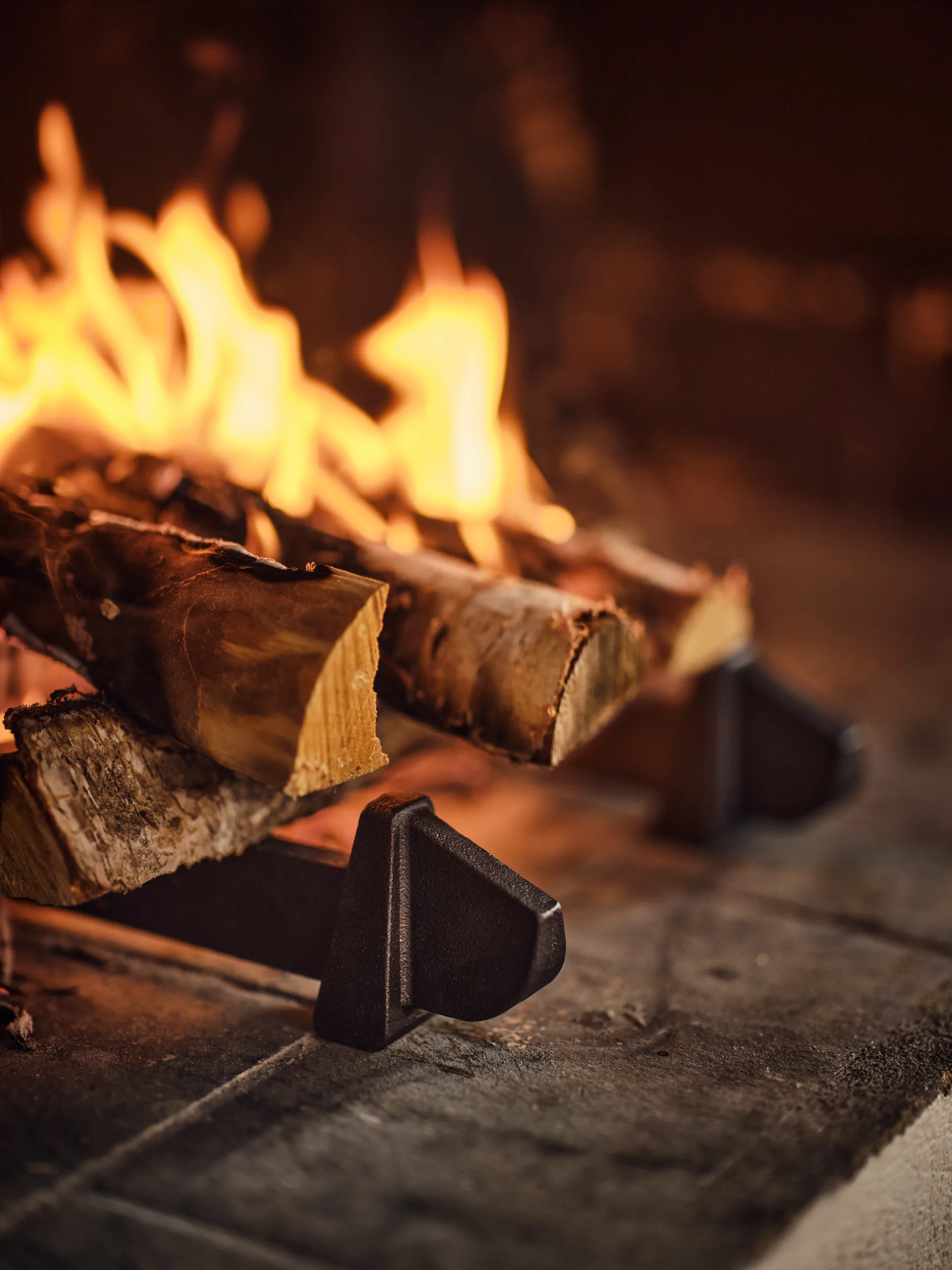 Korbo Fire-works Kaminhund 2-teilig, Gusseisen KORBO