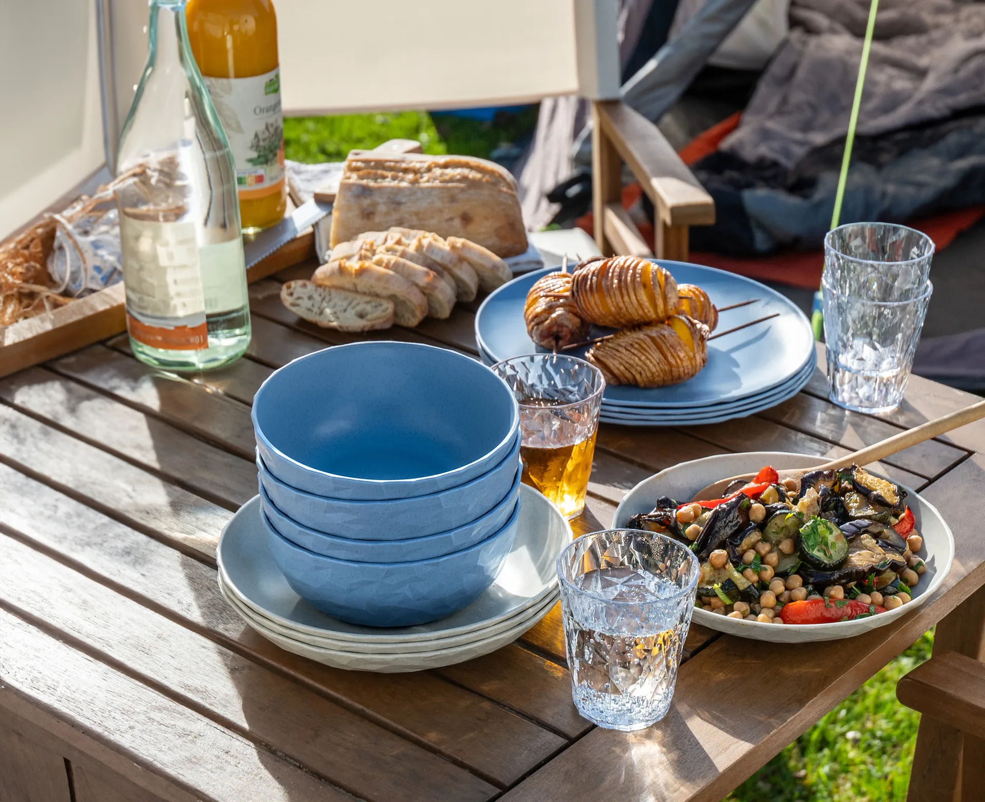 Club Schale Ø16,2 cm 4er-Pack biozirkulärer Thermoplast, Nature flower blue Koziol