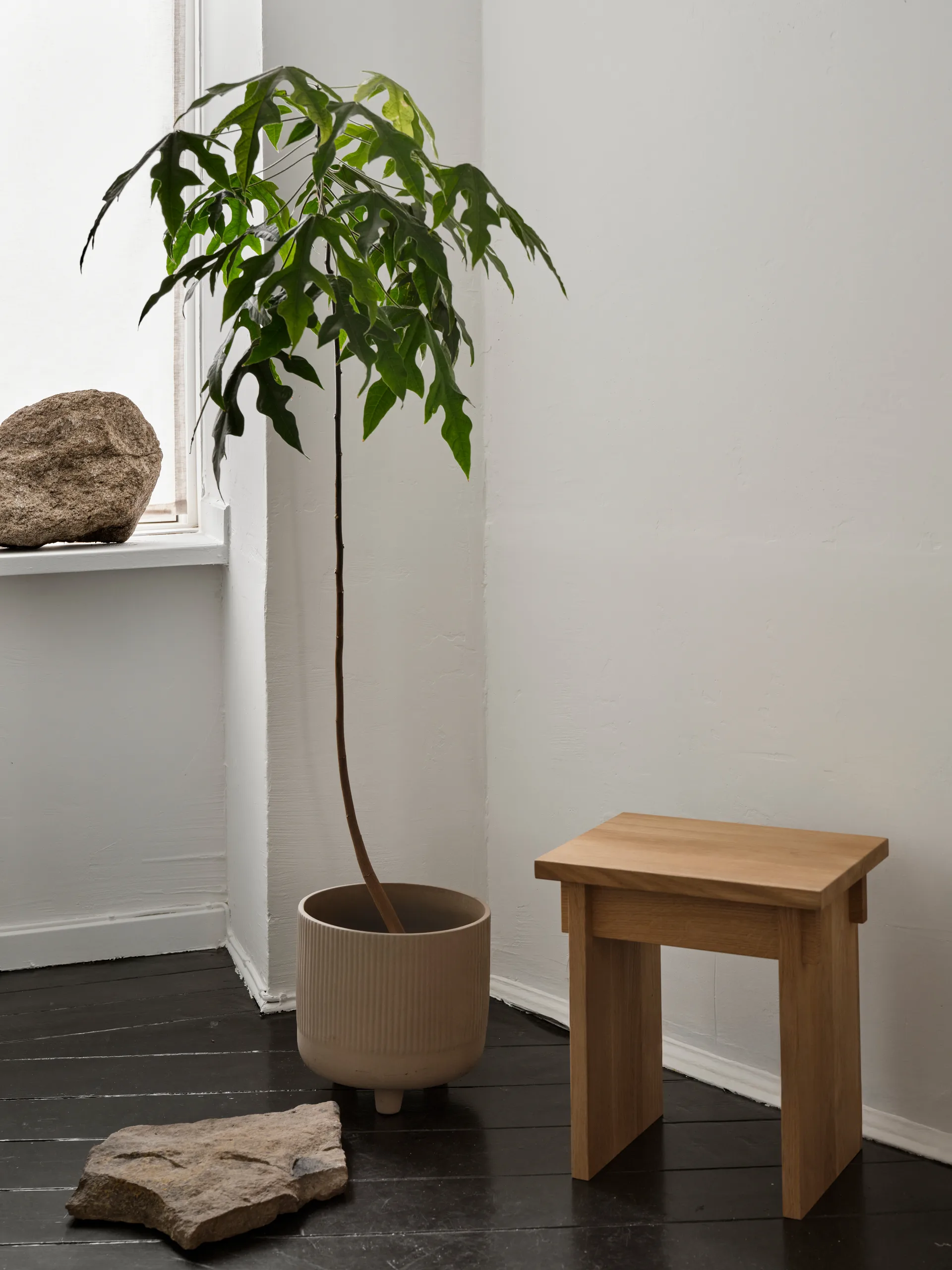 Artisan Hocker 30x40 cm, Warm lackierte Eiche Kristina Dam Studio