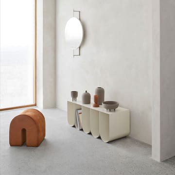 Curved Pouf - Leder light brown - Kristina Dam Studio