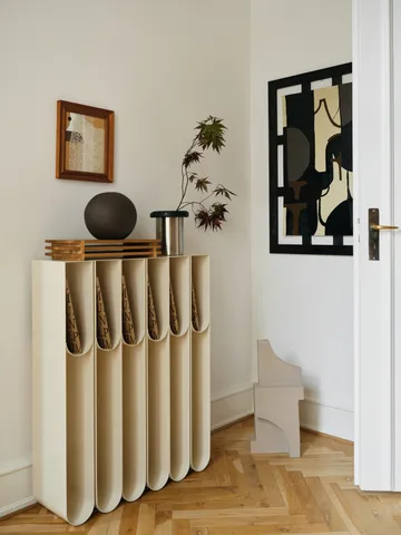 Curved Sockel - Beige - Kristina Dam Studio