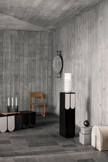 Curved Sockel - Black - Kristina Dam Studio