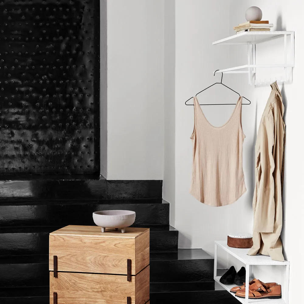 Grid Hutregal, Black Kristina Dam Studio