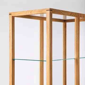 Japanese Vitrinenschrank Large - Warm geölte Eiche - Kristina Dam Studio