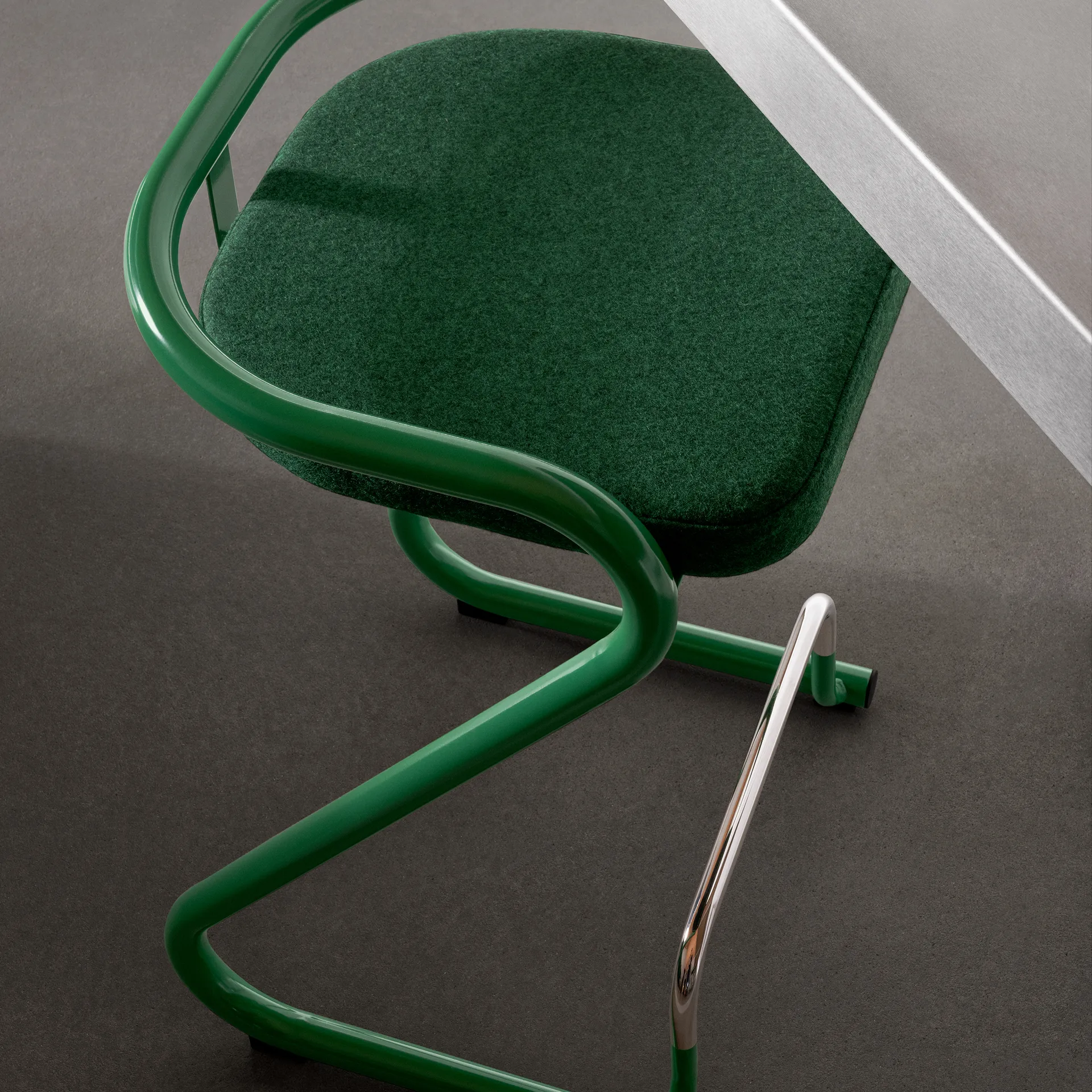 S70-3 Barhocker, Elmo Nordic Leder Cognac-Chromgestell Lammhults