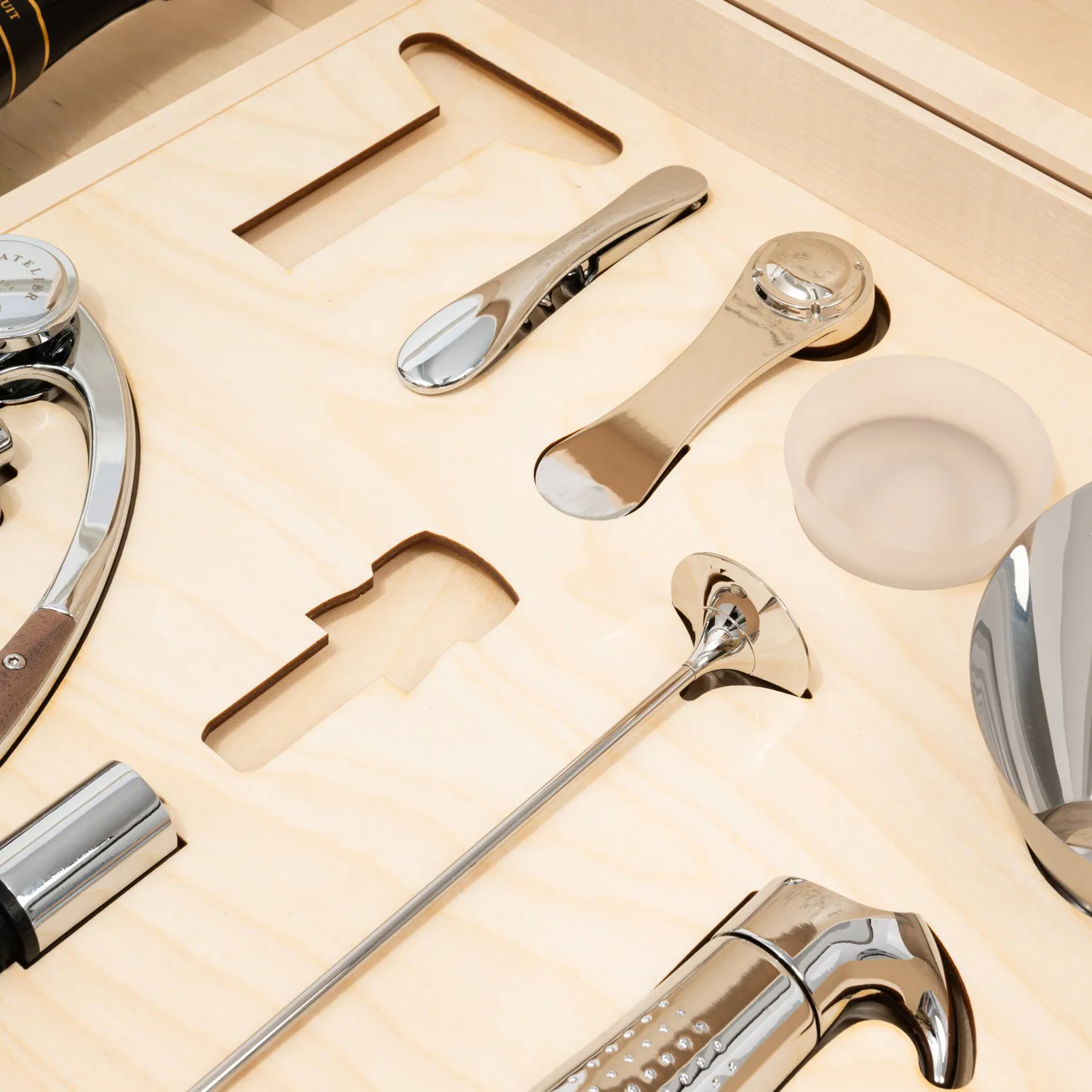 Oeno Box Connoisseur 1 Weinbox, 10-teilig L'Atelier du Vin