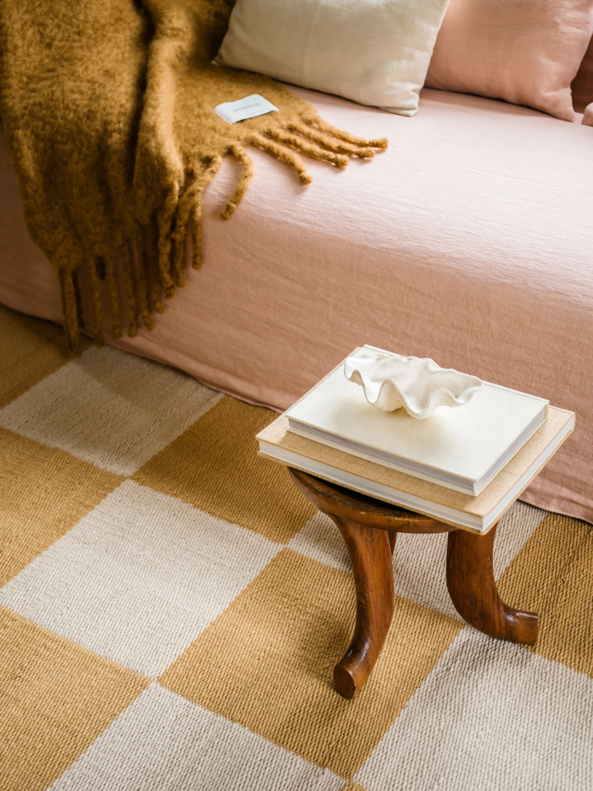 Chess Wollteppich, Harvest yellow, 140x200 cm Layered