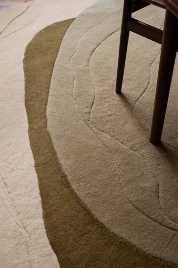Erik Bratsberg Lozza Wollteppich - Olive, 230x300 cm - Layered