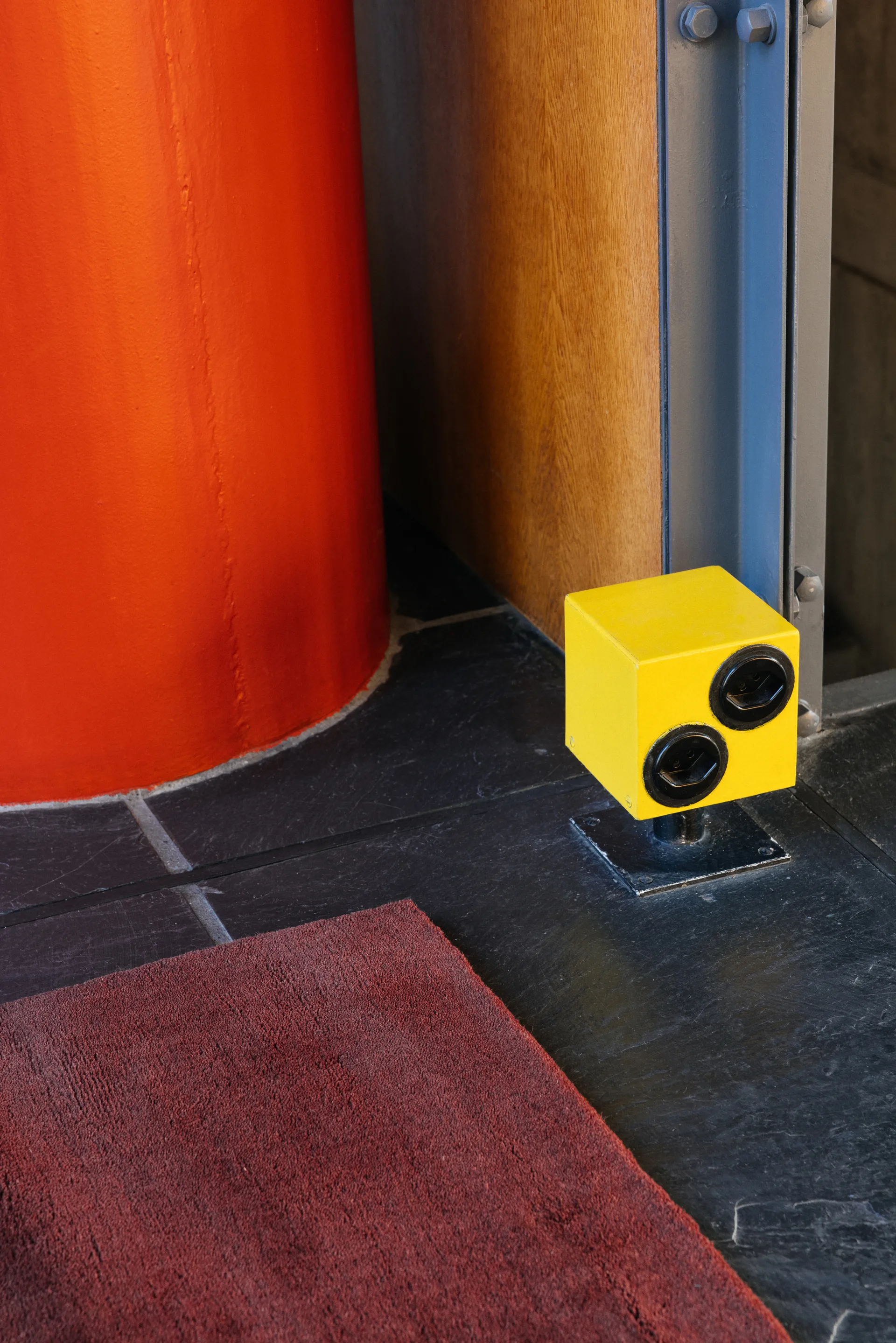 Solid Wool Wollteppich, Ruby red, 250x350 cm Layered