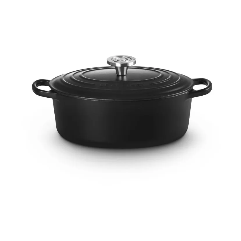 Le Creuset Signature Gusseisen ovale Kasserolle, Matt Schwarz, 4,1 l Le Creuset