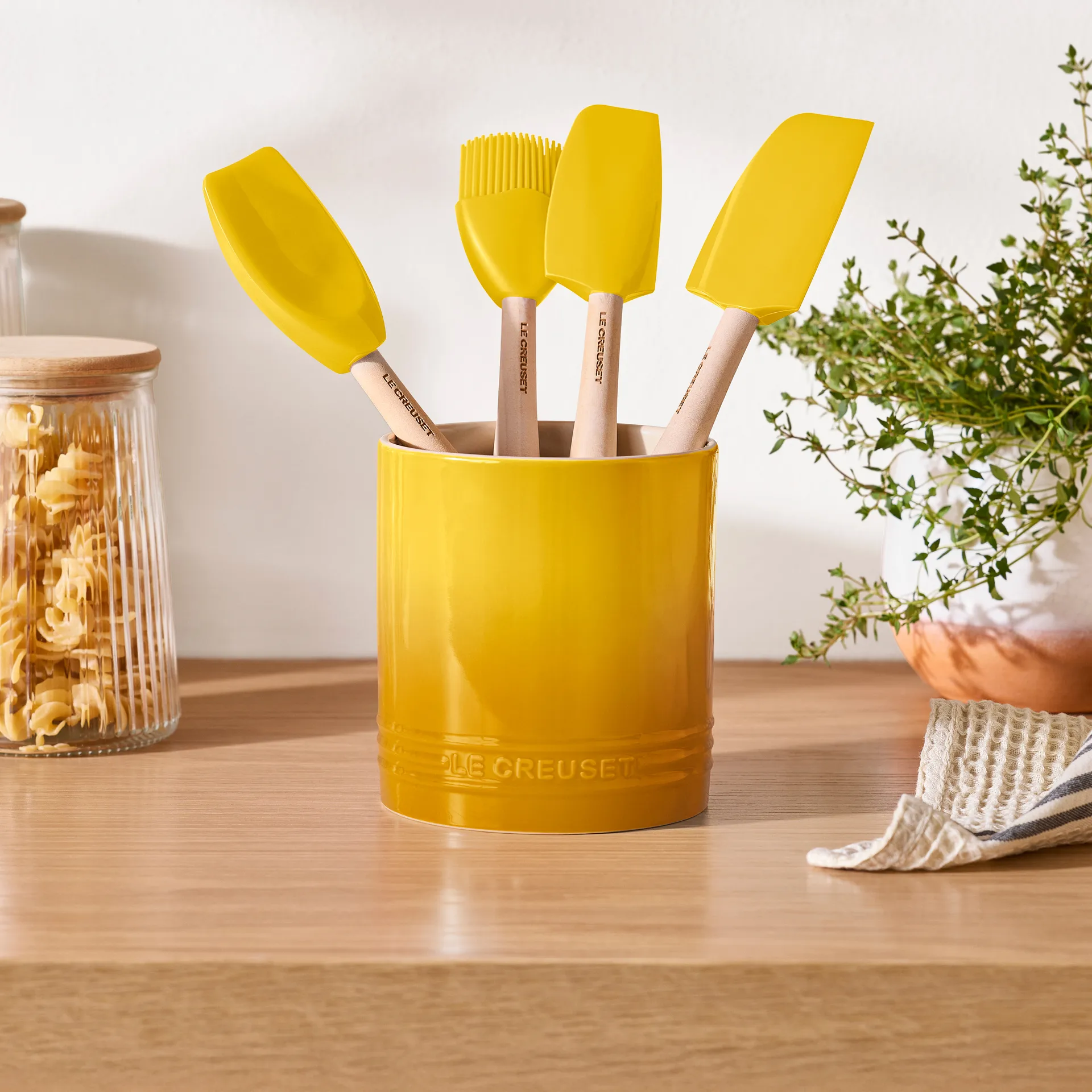 Signature Steingut Besteck- und Küchenutensilienkrug 1,1 L, Nectar Le Creuset