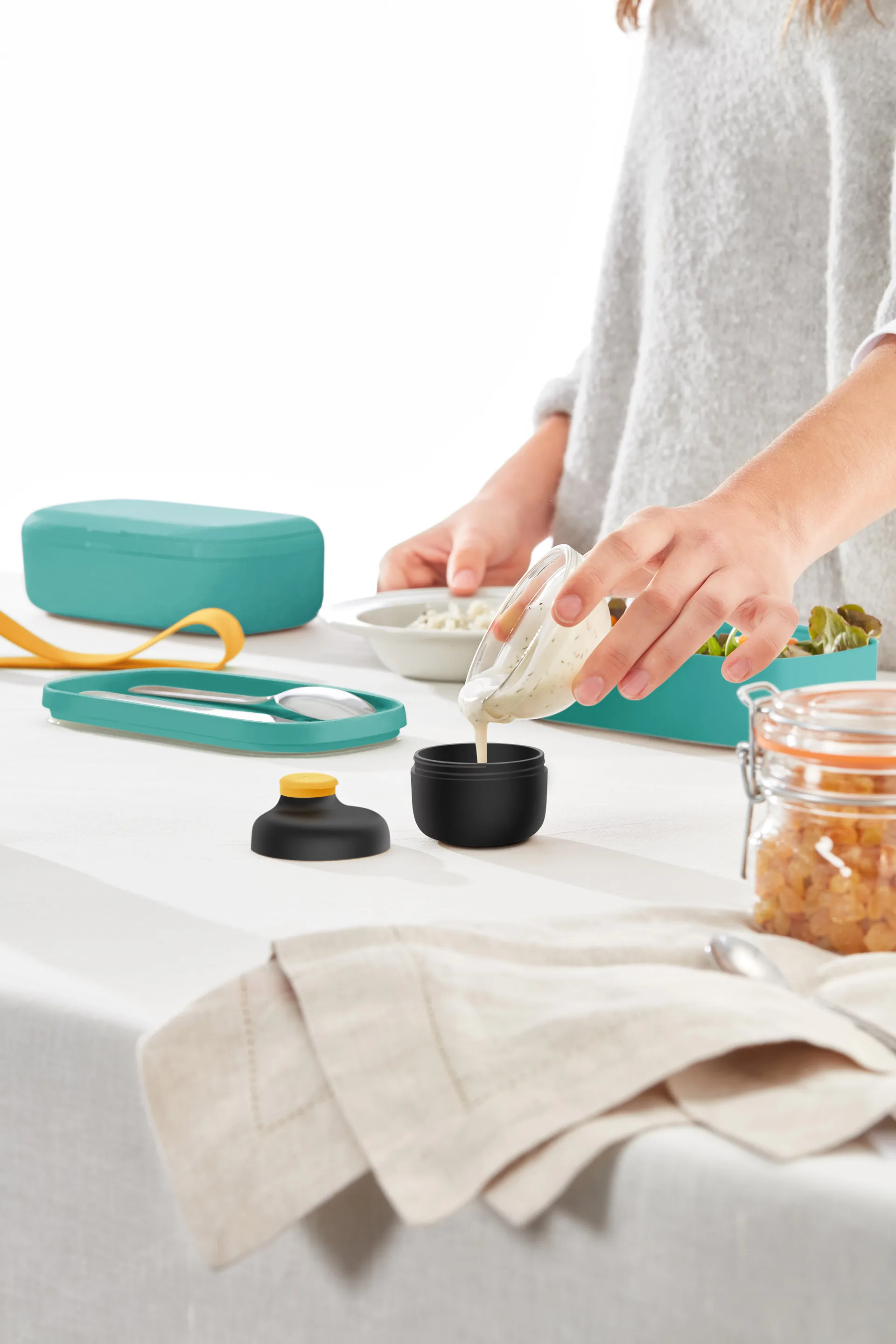 Lékué To Go Saucenbehälter biologisch 50 ml, Black Lékué