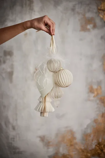 Sella Weihnachtskugel Ø8cm - Off white - Lene Bjerre