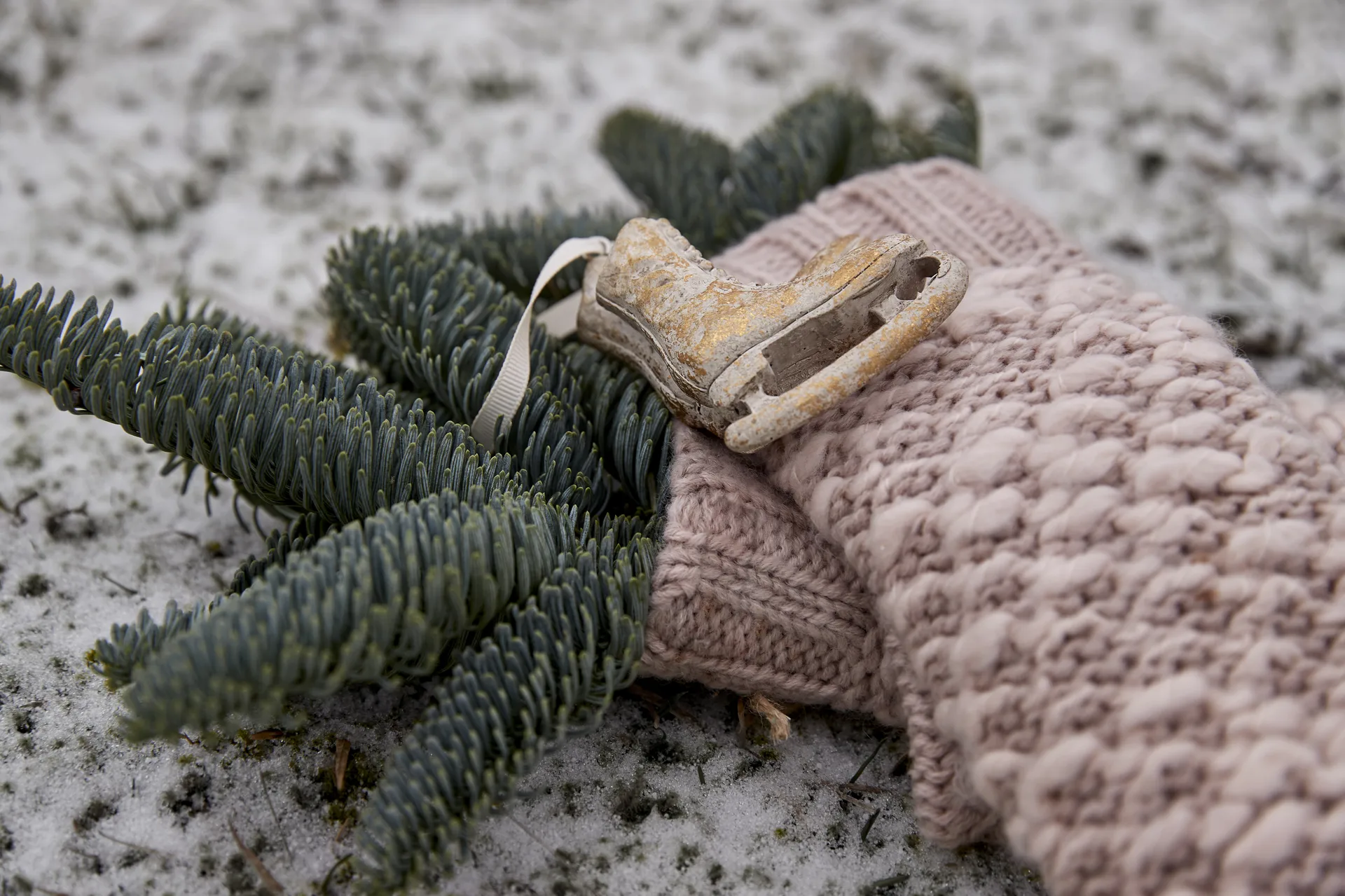 Serafina Weihnachtsanhänger Schlittschuhe 8cm, Antikgold Lene Bjerre