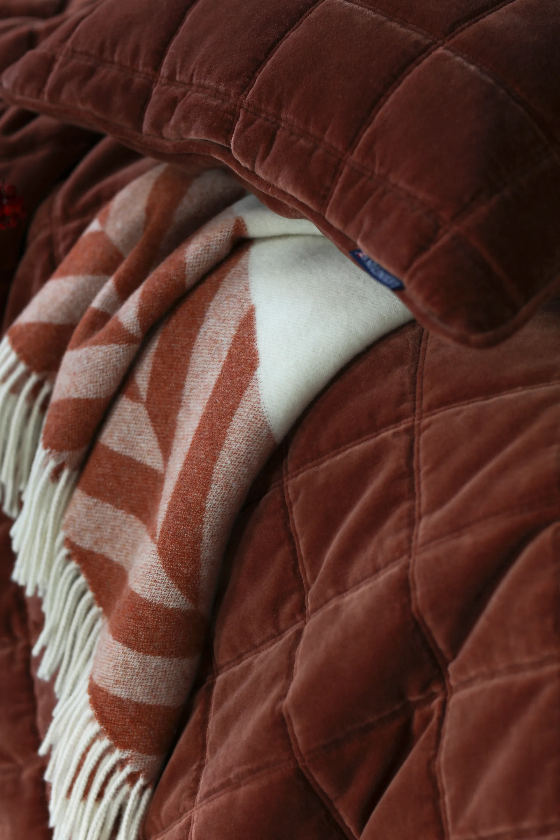 Cotton Velvet gesteppte Tagesdecke 160 x 240 cm, Rustic Brown Lexington