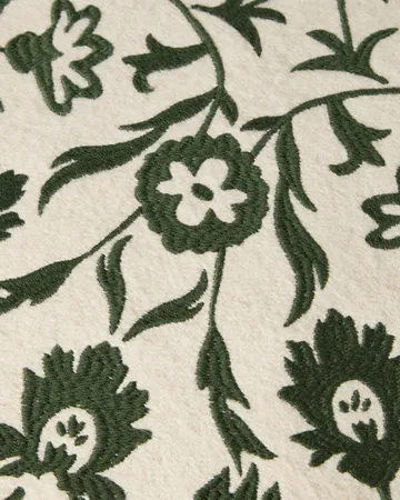 Flower Embroidered Wool Mix Kissenbezug 50 x 50cm - Hellbeige-Grün - Lexington