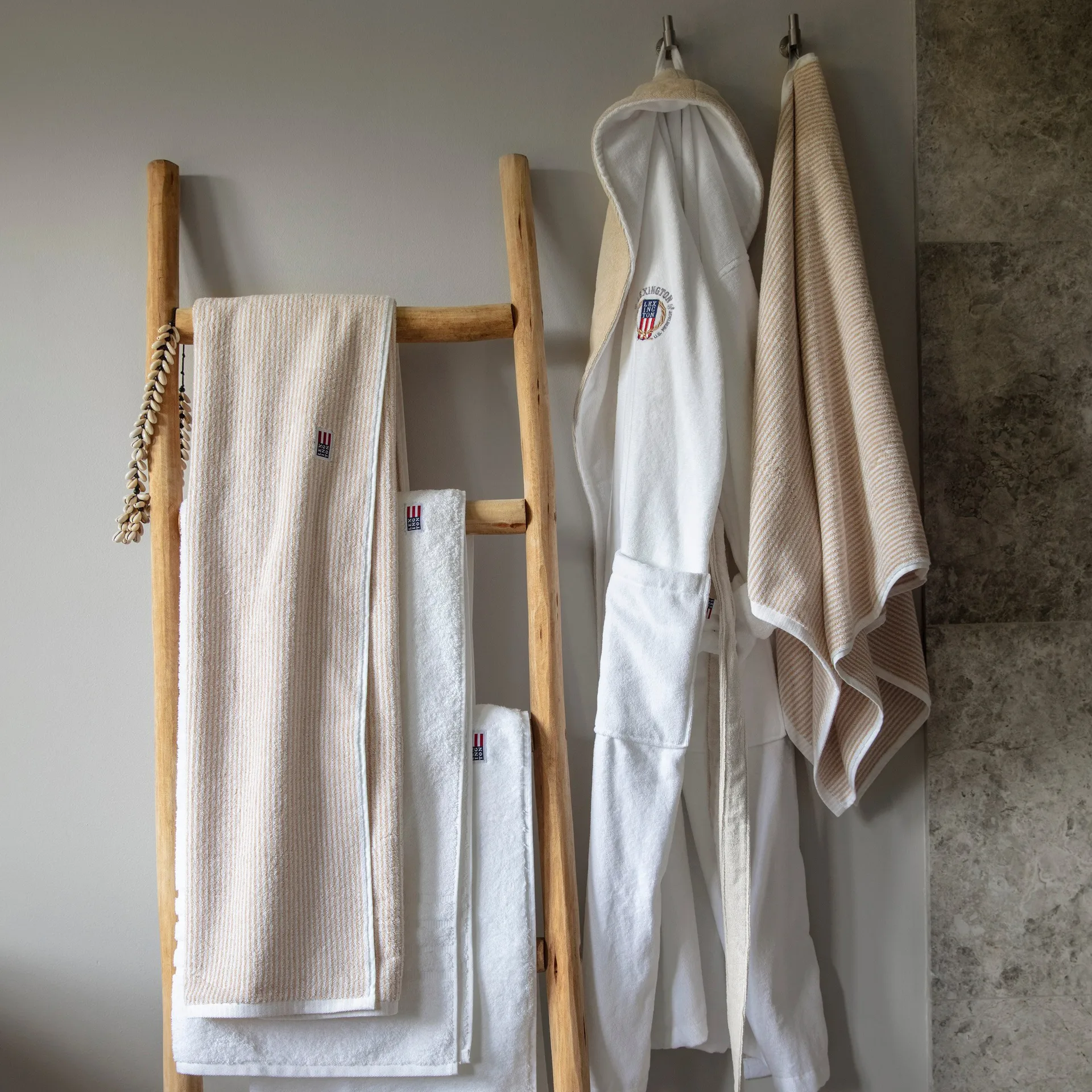 Icons Original Striped Badetuch 70 x 130cm, White-tan Lexington