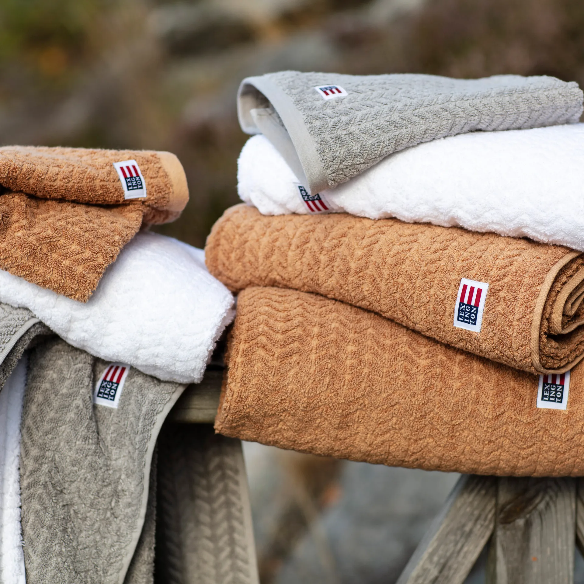 Icons Structured Handtuch 30 x 50cm, White Lexington