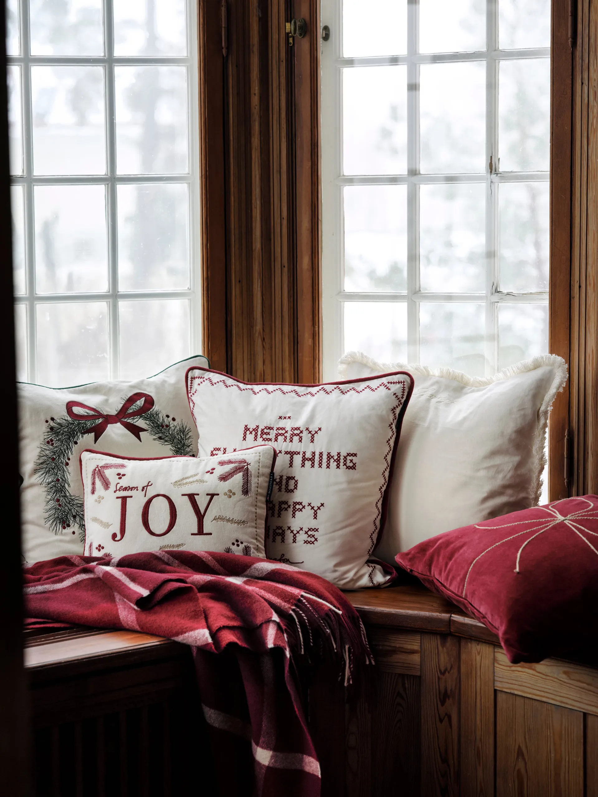 Joy Organic Cotton Velvet kissen 30x40 cm, Weiß-Rot Lexington