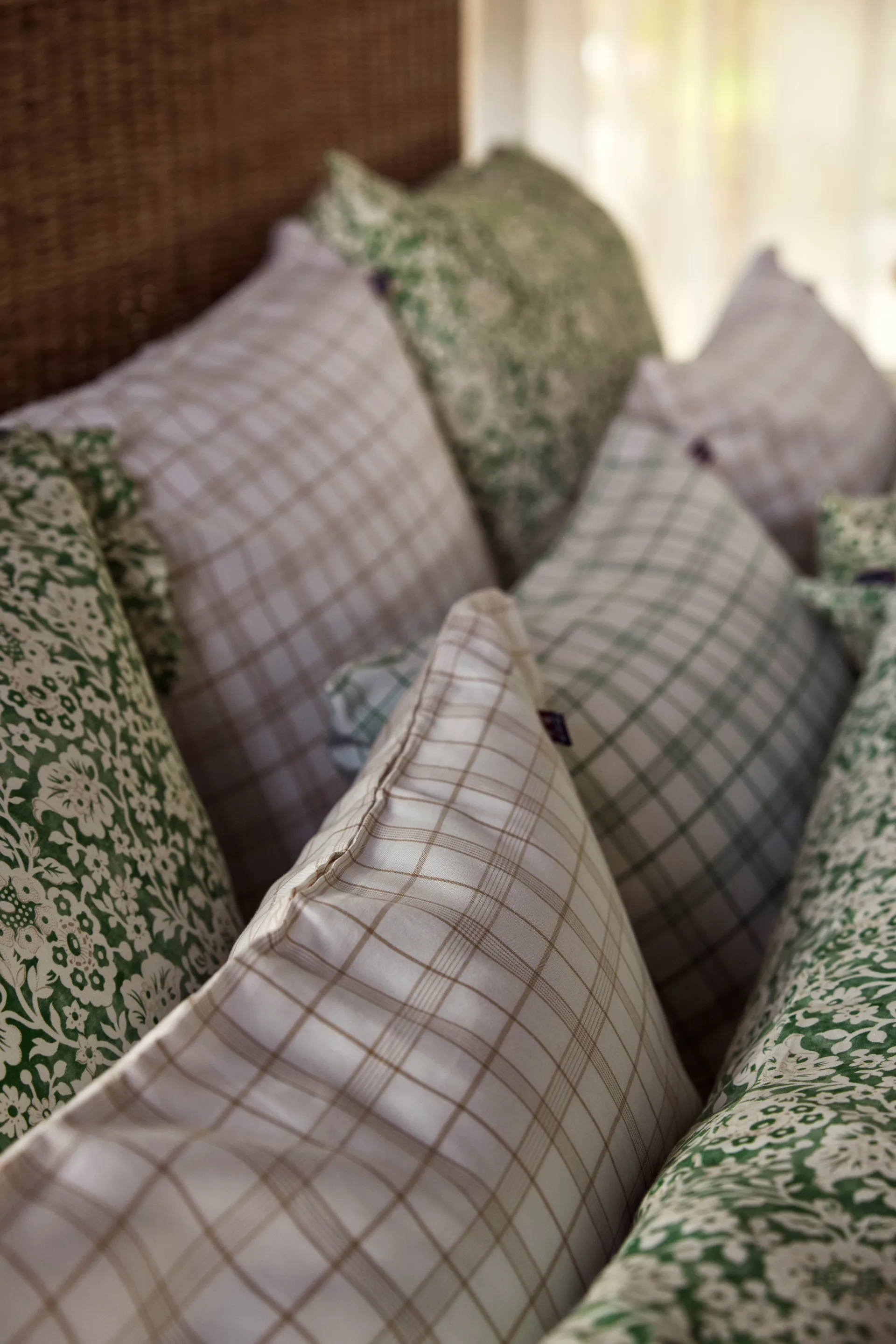 White/Beige Checked Lyocell/Cotton Bettwäscheset, 50x60 cm, 150x210 cm Lexington