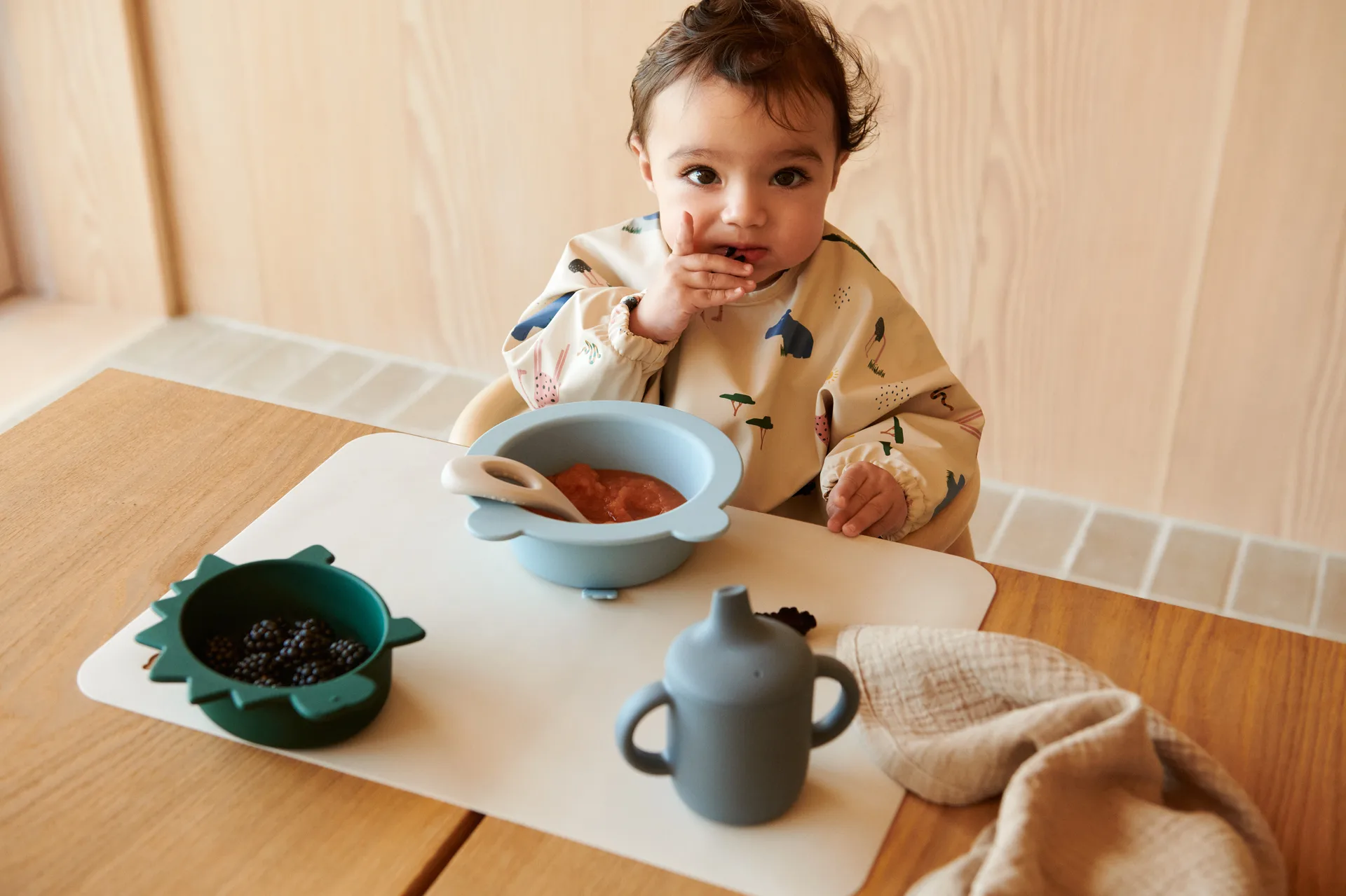 Iggy Silikonschale 4-teilig, Dino blue multi mix Liewood