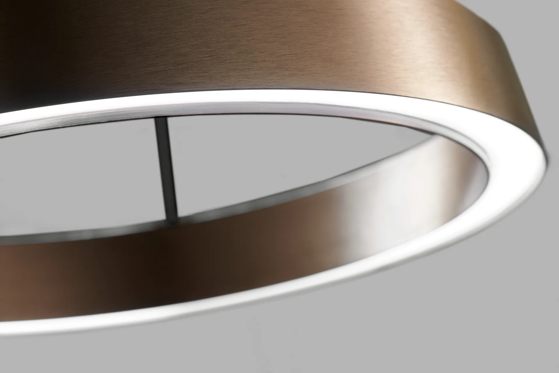 Edge round Ø40 Pendelleuchte switch tune, Rose gold Light-Point