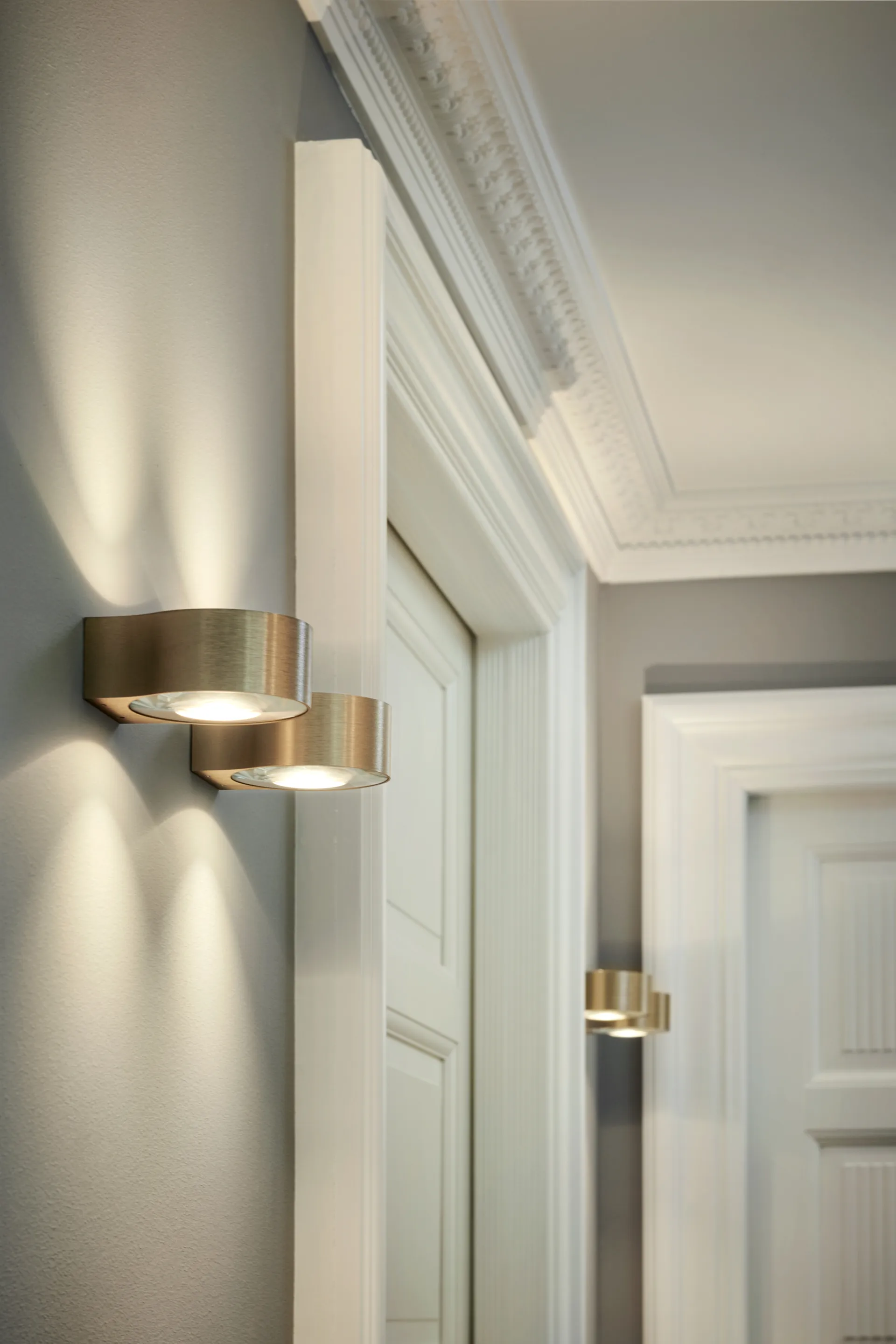 Orbit Wandleuchte W1 2700K, Brass Light-Point