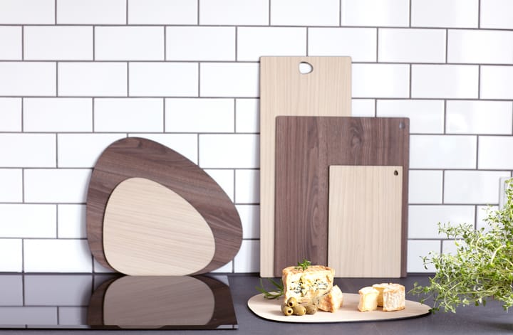 Cut & Serve curve Schneidebrett S, Esche LIND DNA