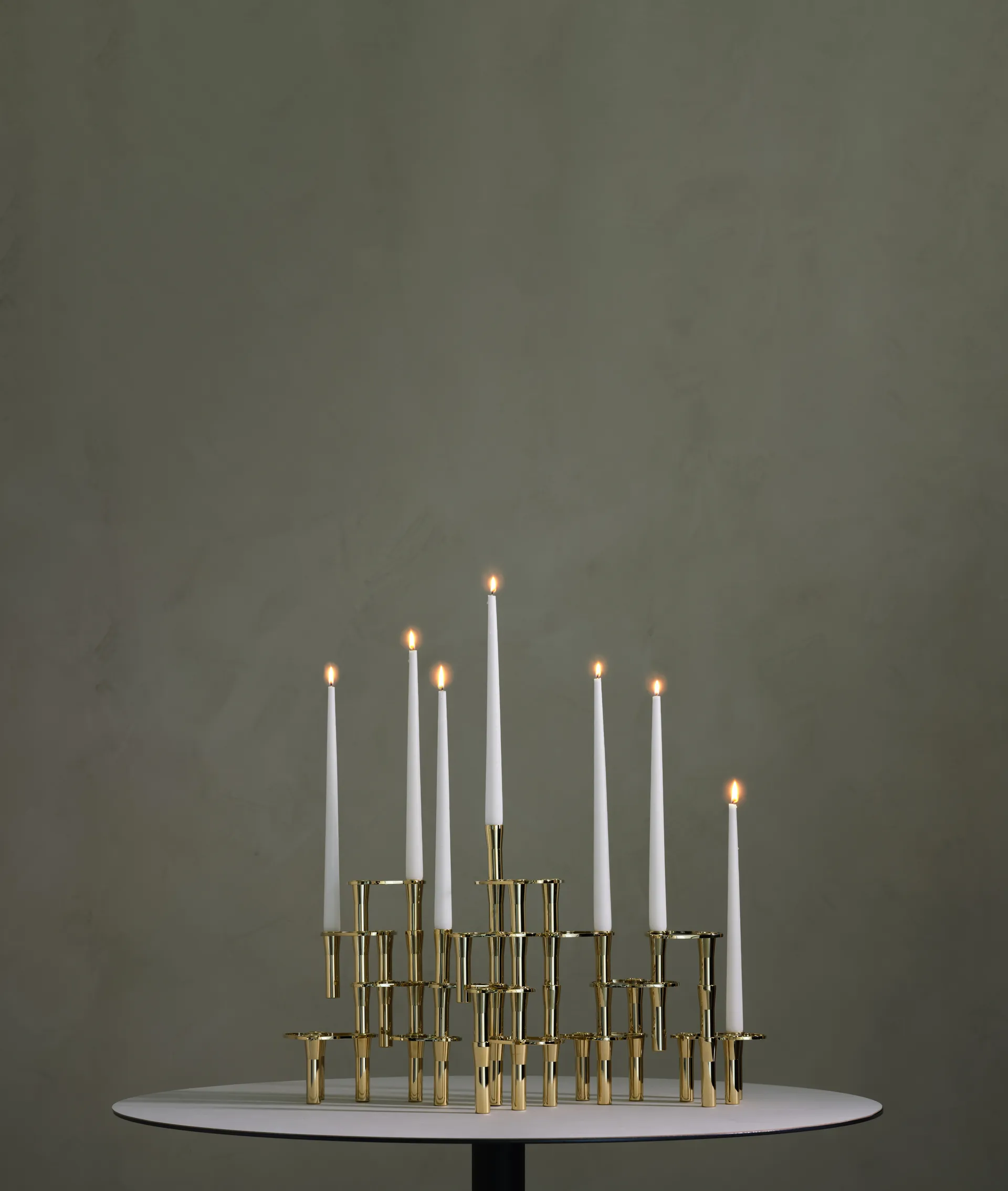 Lind Curve kombinerbarer Kerzenhalter 24K vergoldet, Double LIND DNA