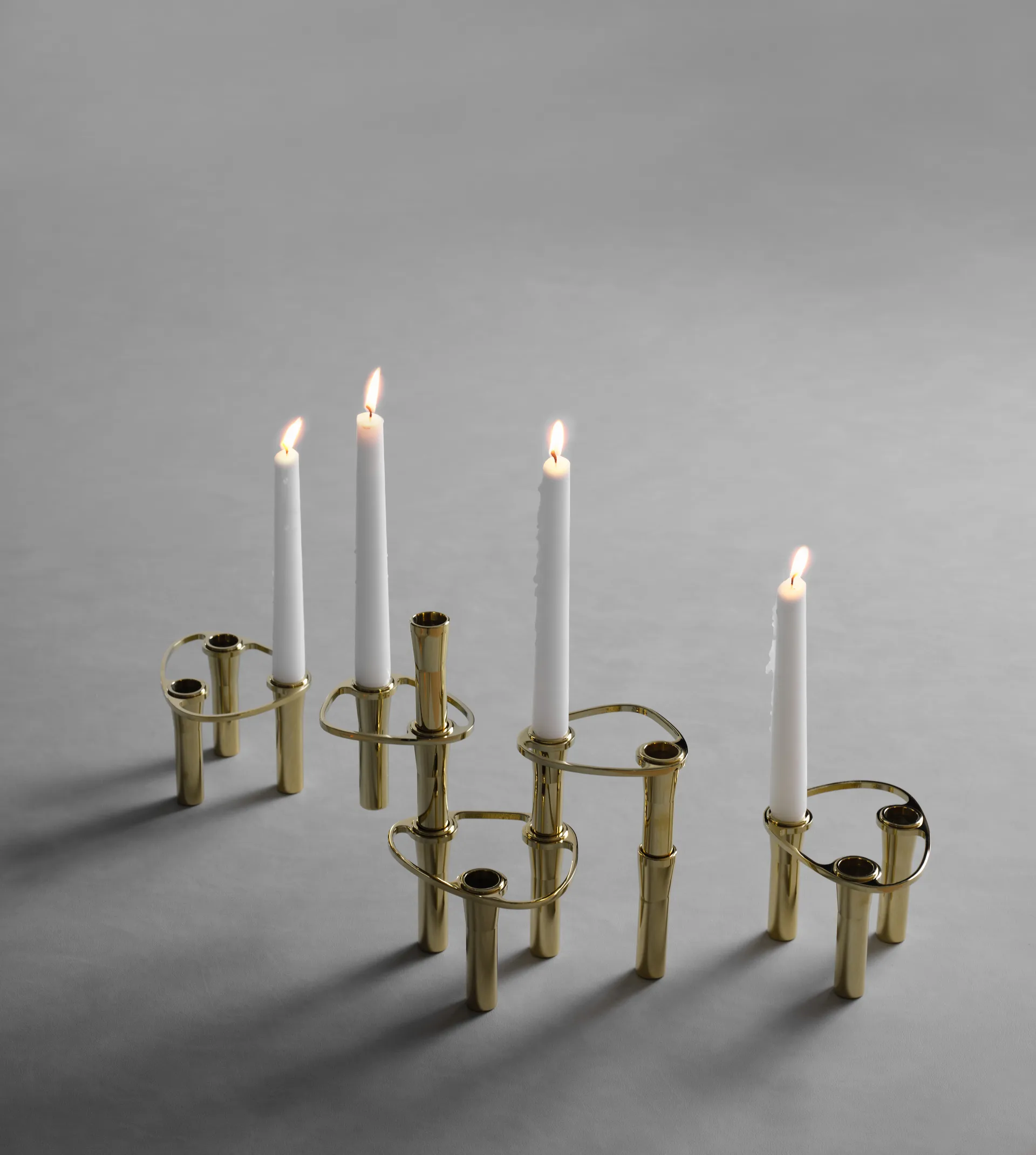 Lind Curve kombinerbarer Kerzenhalter 24K vergoldet, Double LIND DNA
