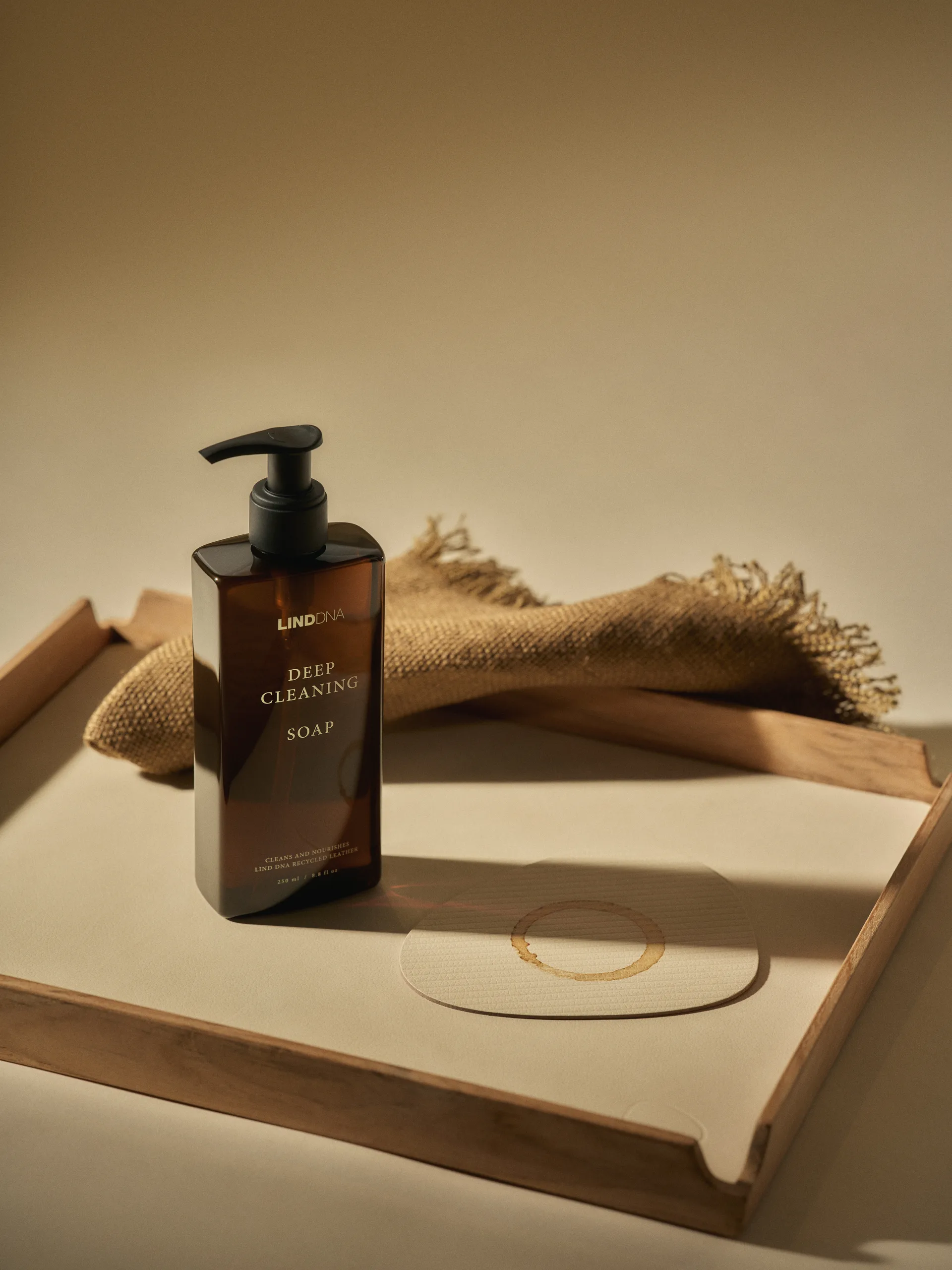 LIND DNA Tiefenreinigungsseife, 250 ml LIND DNA