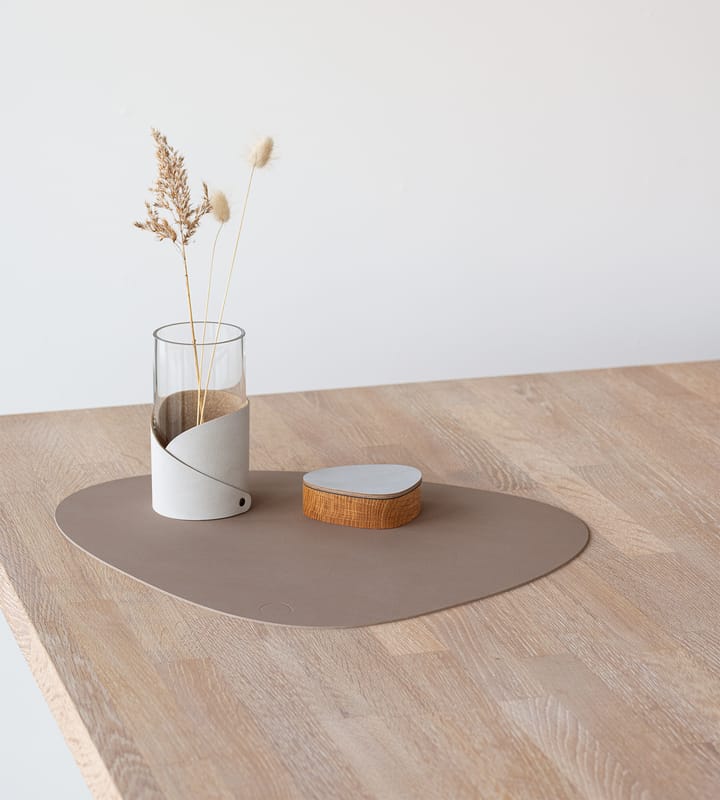 Nupo Platzdecke curve - Clay brown - LIND DNA