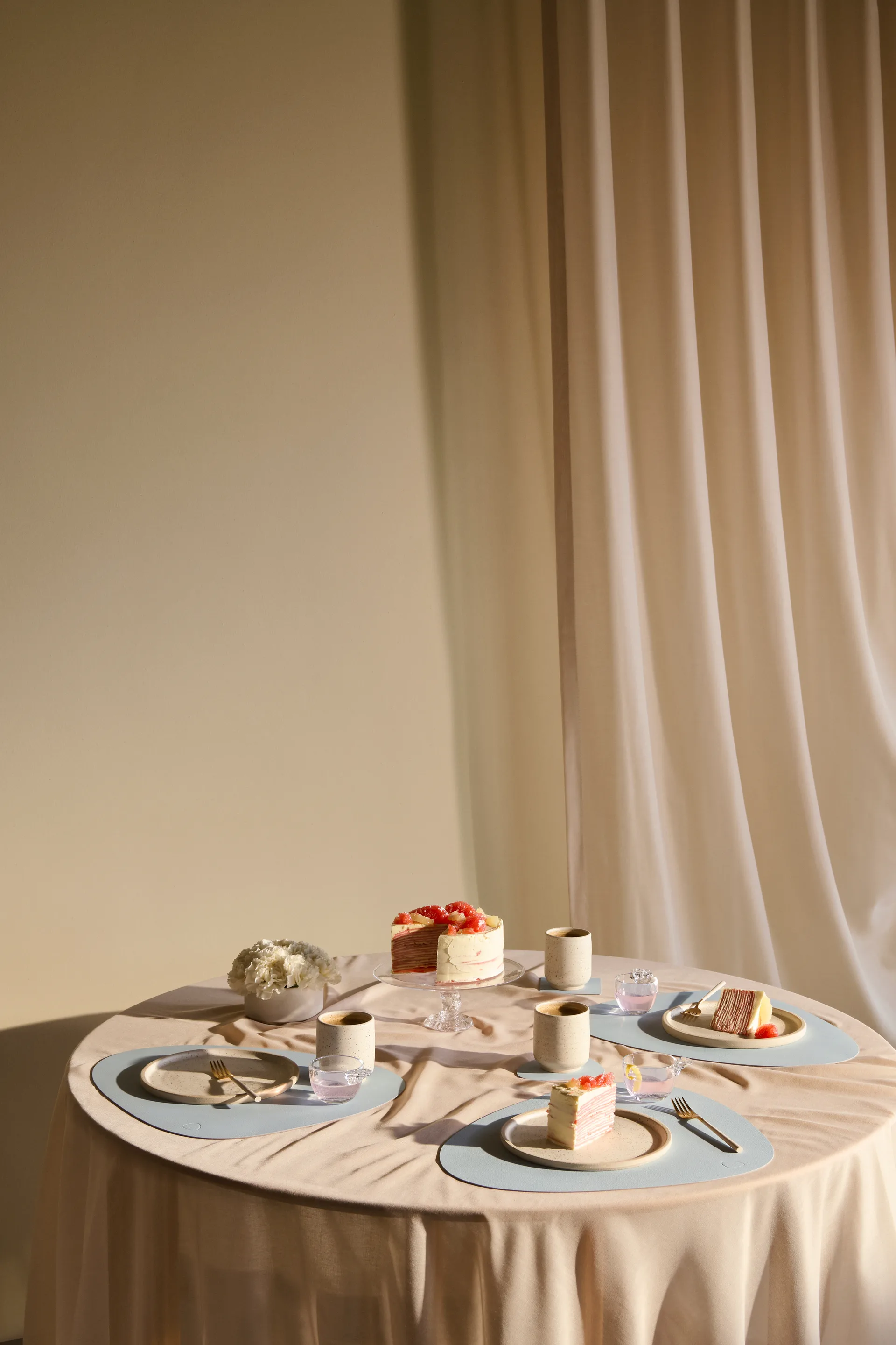 Nupo Tischset curve L, Soft sky LIND DNA