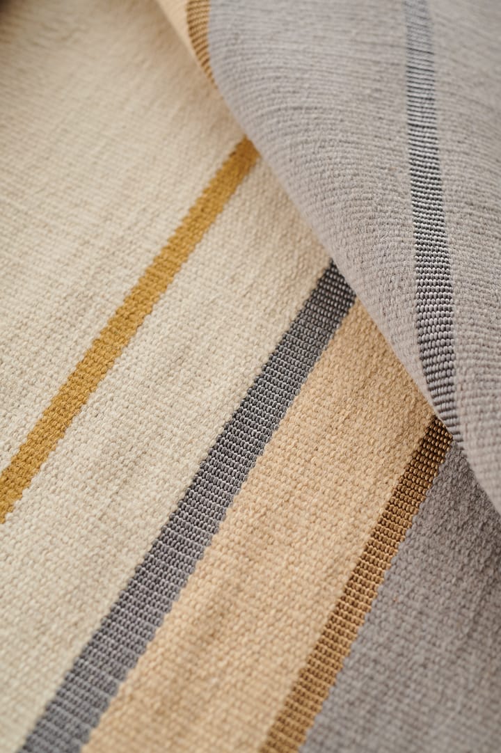 Metallum Teppich 200 x 300cm, Mustard Linie Design