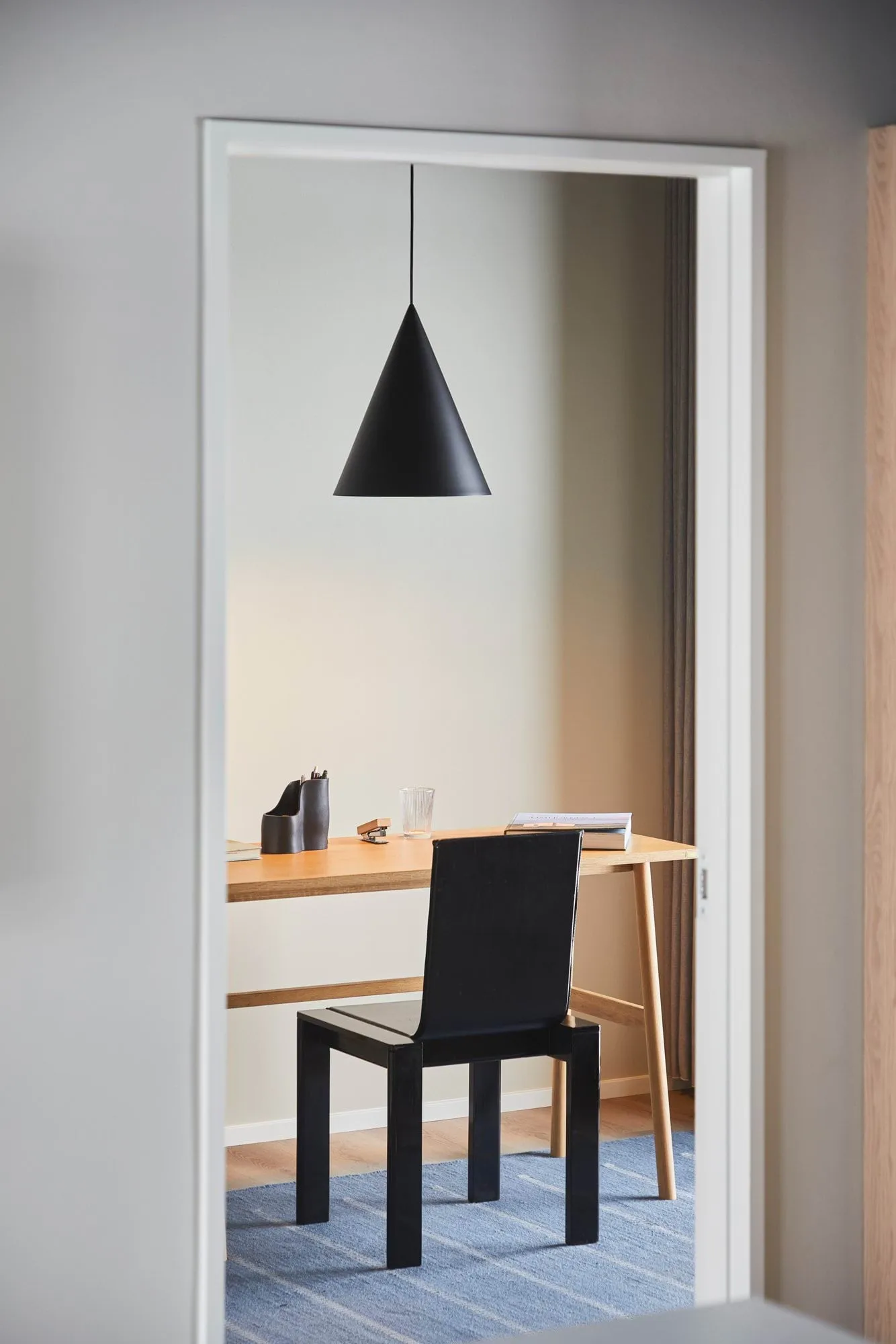 Hanzu Pendelleuchte, Schwarz, Ø35 cm Loom Design