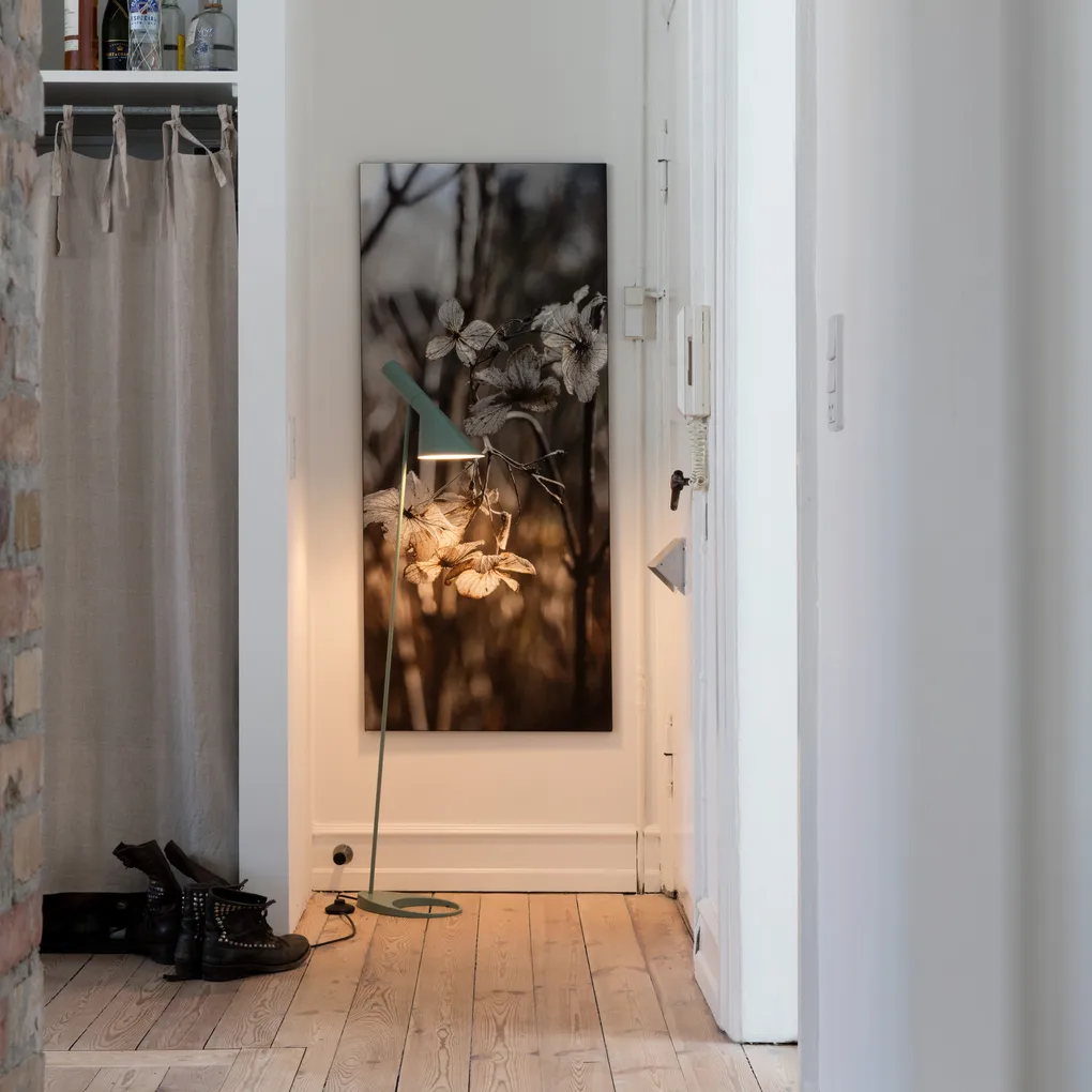 AJ Stehleuchte von Louis Poulsen online kaufen bei NordicNest.de