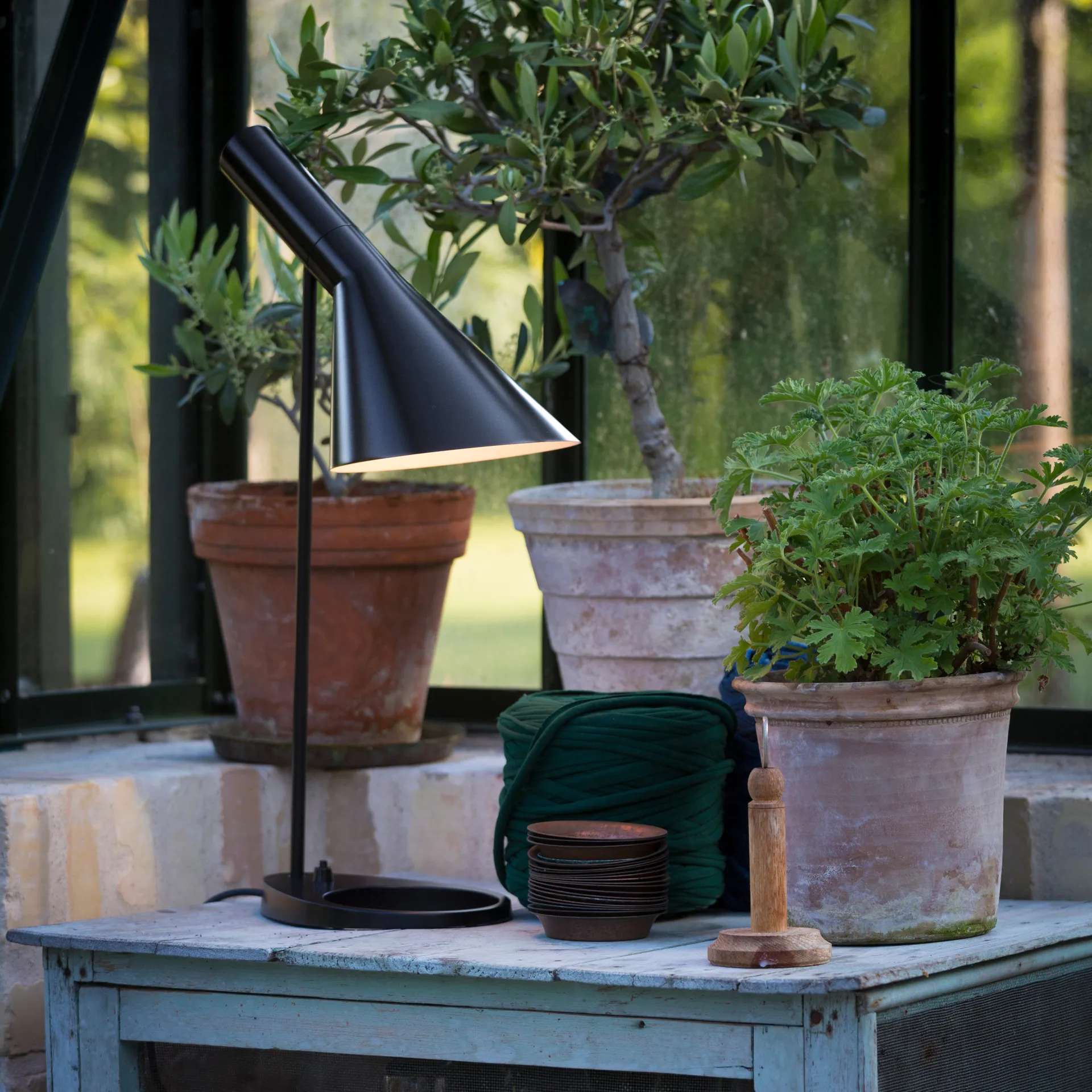 AJ Tischleuchte, Schwarz Louis Poulsen