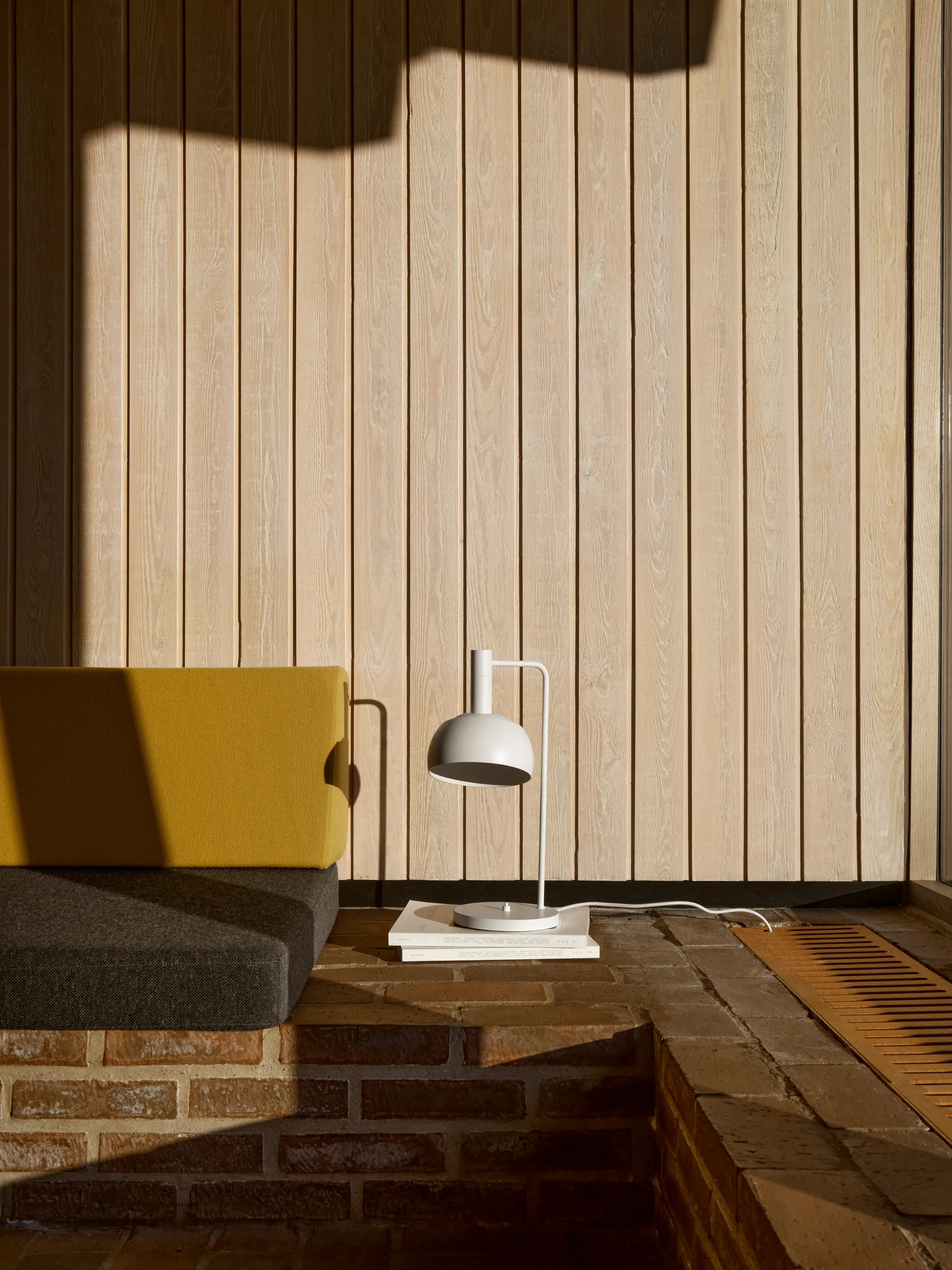 FJ Elements Tischleuchte Ø17,5 cm, White Louis Poulsen