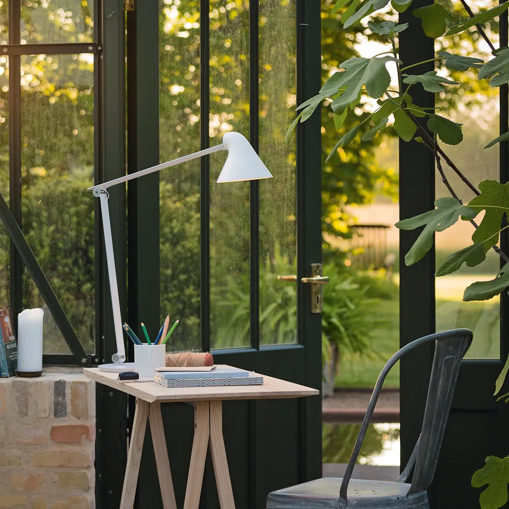 NJP Schreibtischleuchte, Weiß, Stift ø10 cm, 3000k Louis Poulsen