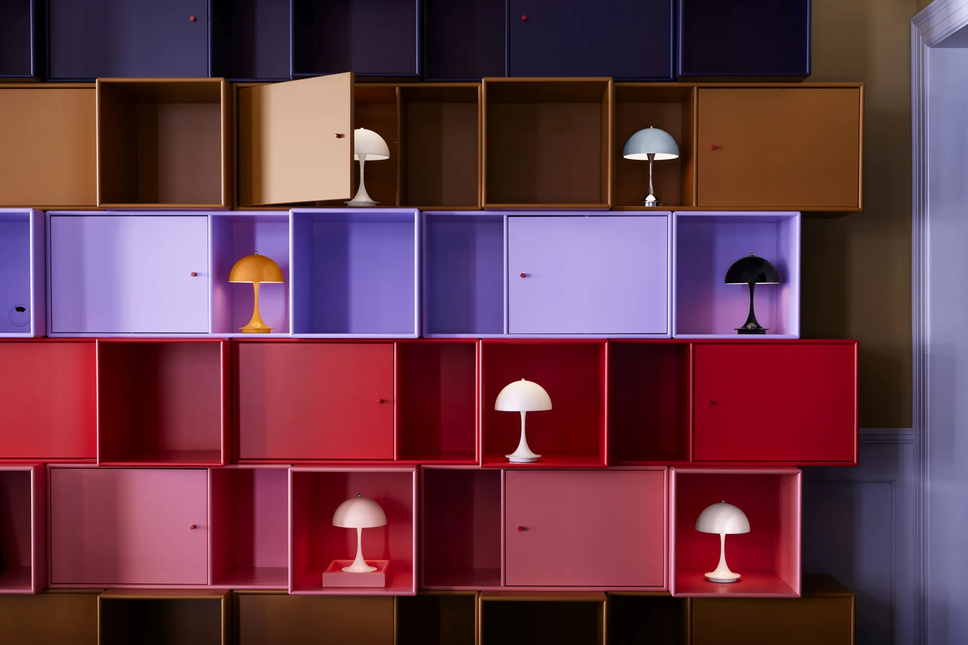 Panthella 160 Portable Tischleuchte, Opal grey Louis Poulsen