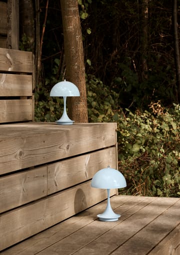 Panthella 160 Portable Tischleuchte - Pale blue - Louis Poulsen