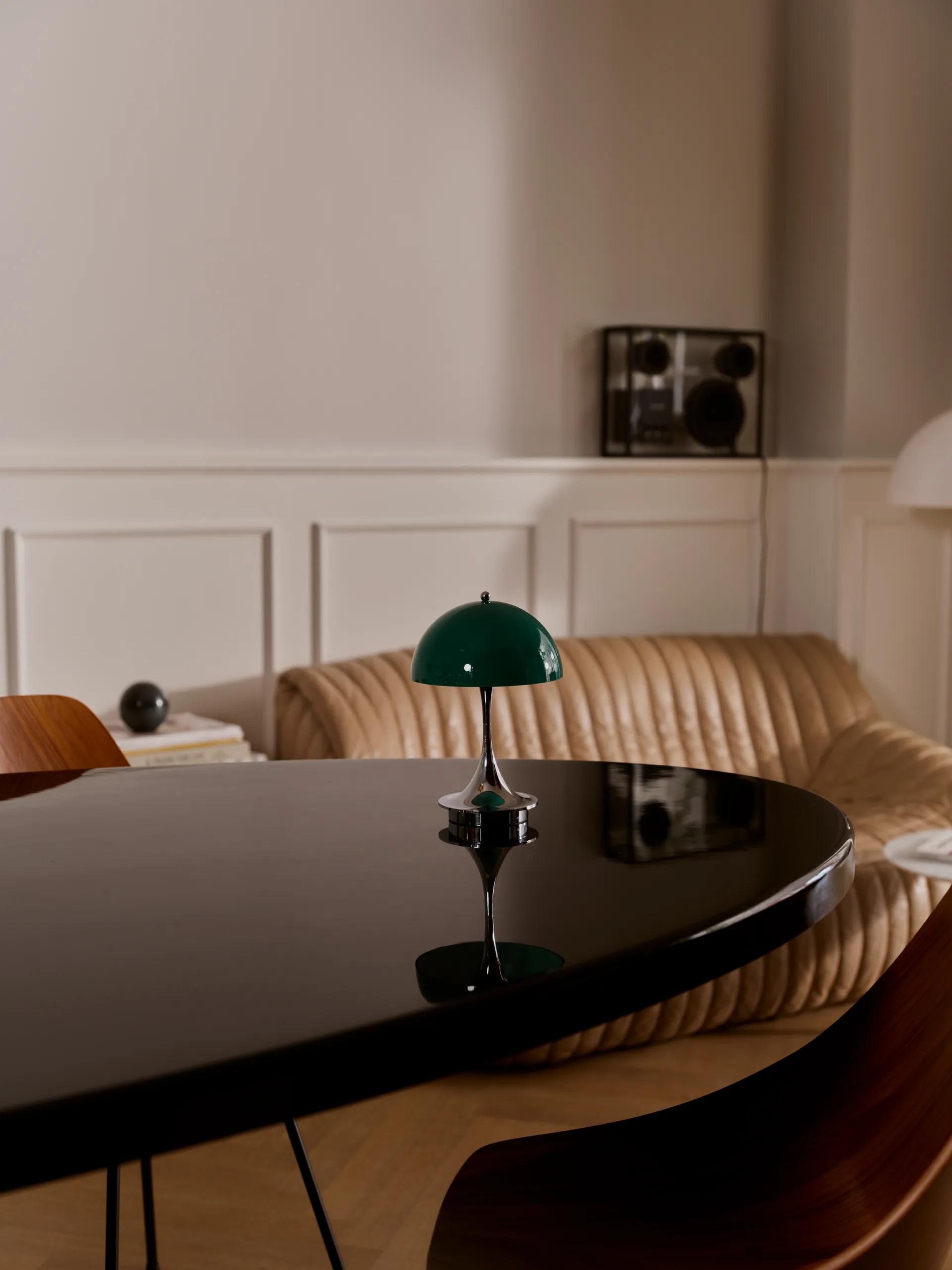 Panthella 160 Portable v3 Tischleuchte, Original Opal Green Louis Poulsen