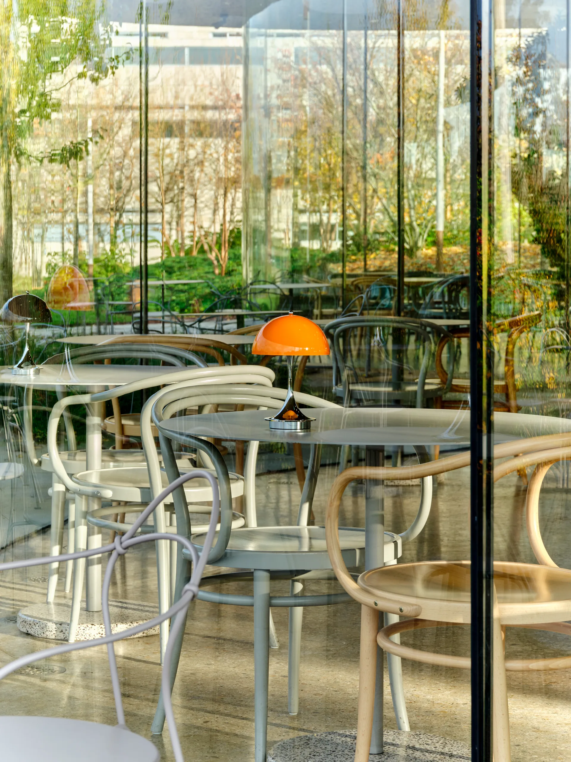 Panthella 160 Portable v3 Tischleuchte, Original Opal Orange Louis Poulsen