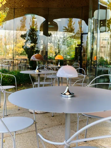 Panthella 250 portabel Tischleuchte V3 - Original Opal Brown - Louis Poulsen