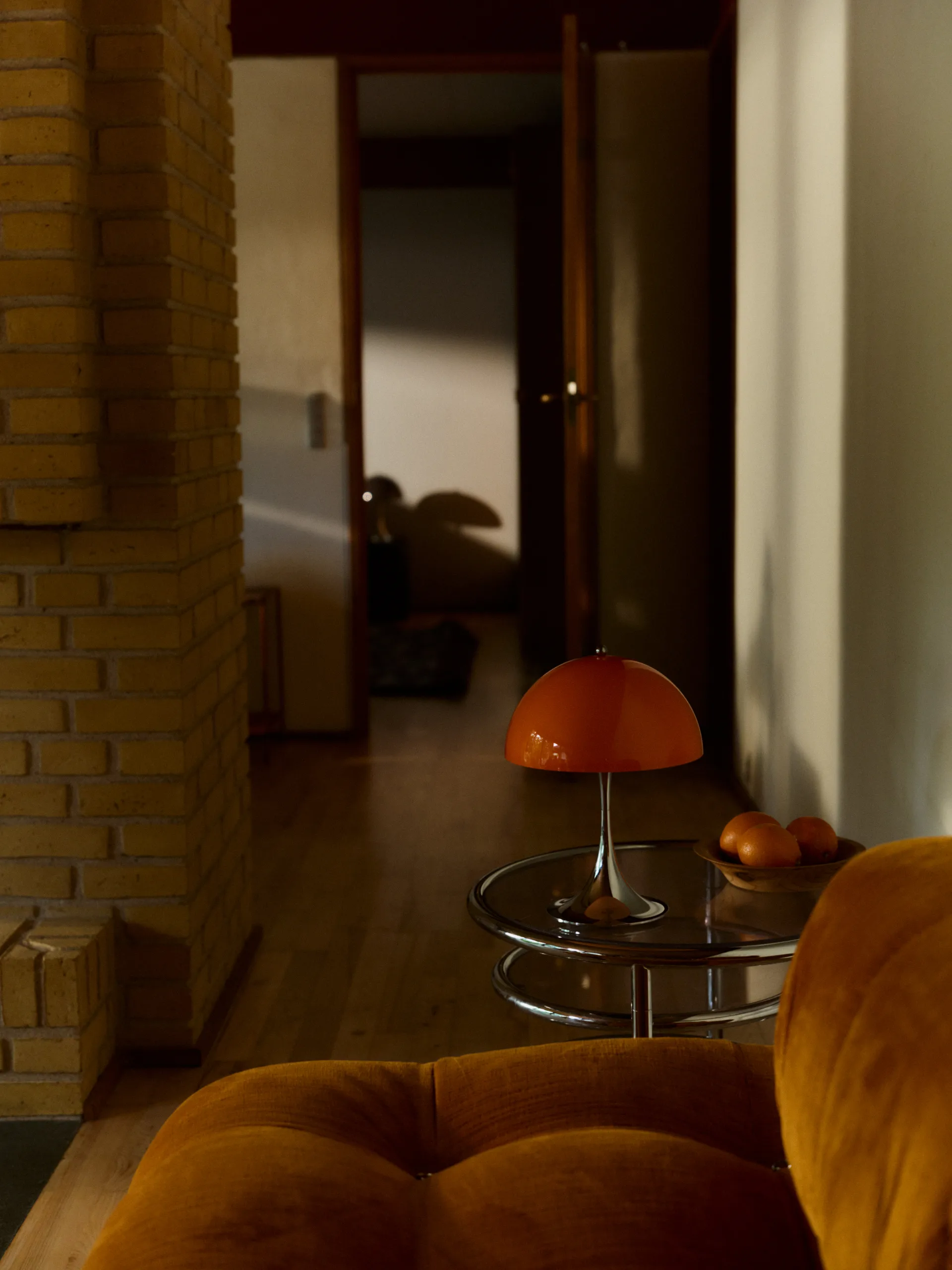 Panthella 250 portabel Tischleuchte V3, Original Opal Red Louis Poulsen