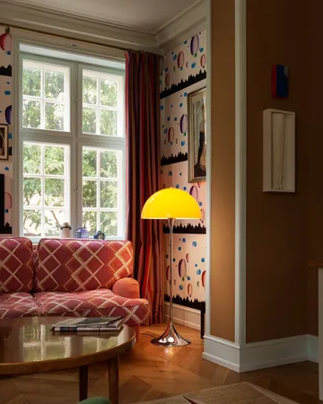 Panthella 500 Stehleuchte - Original Opal Orange - Louis Poulsen
