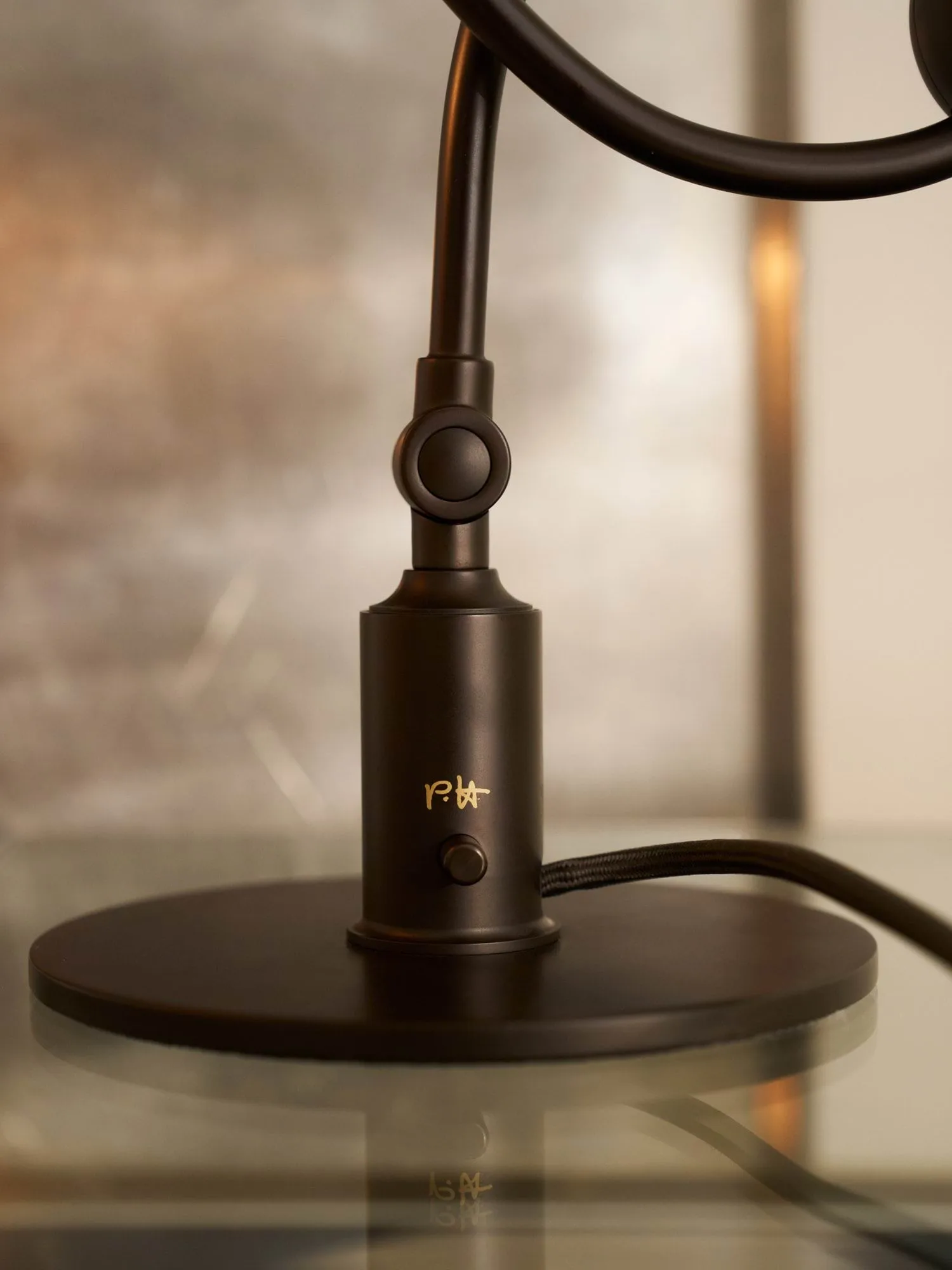 PH 1/1 Piano Tischlampe, Staubiges Terrakotta Louis Poulsen