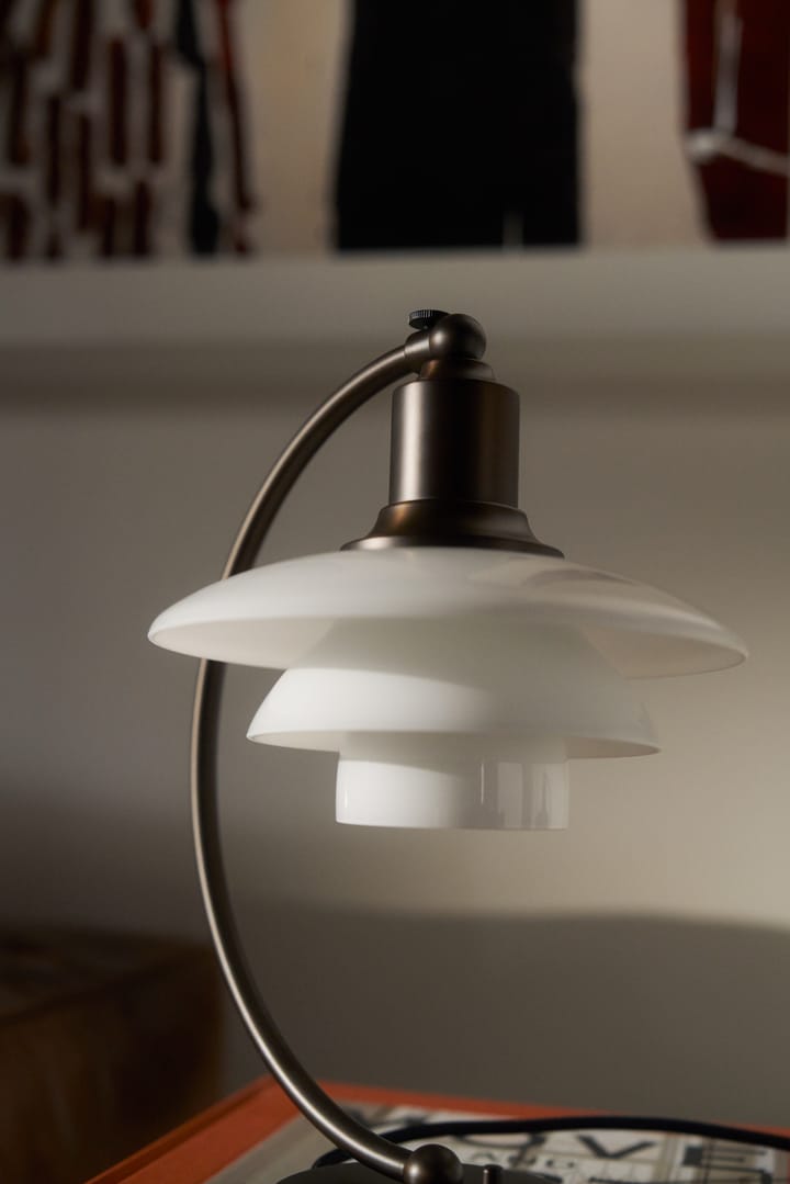 PH 2/2 Luna Tischleuchte, Aged brass-Opalglas Louis Poulsen