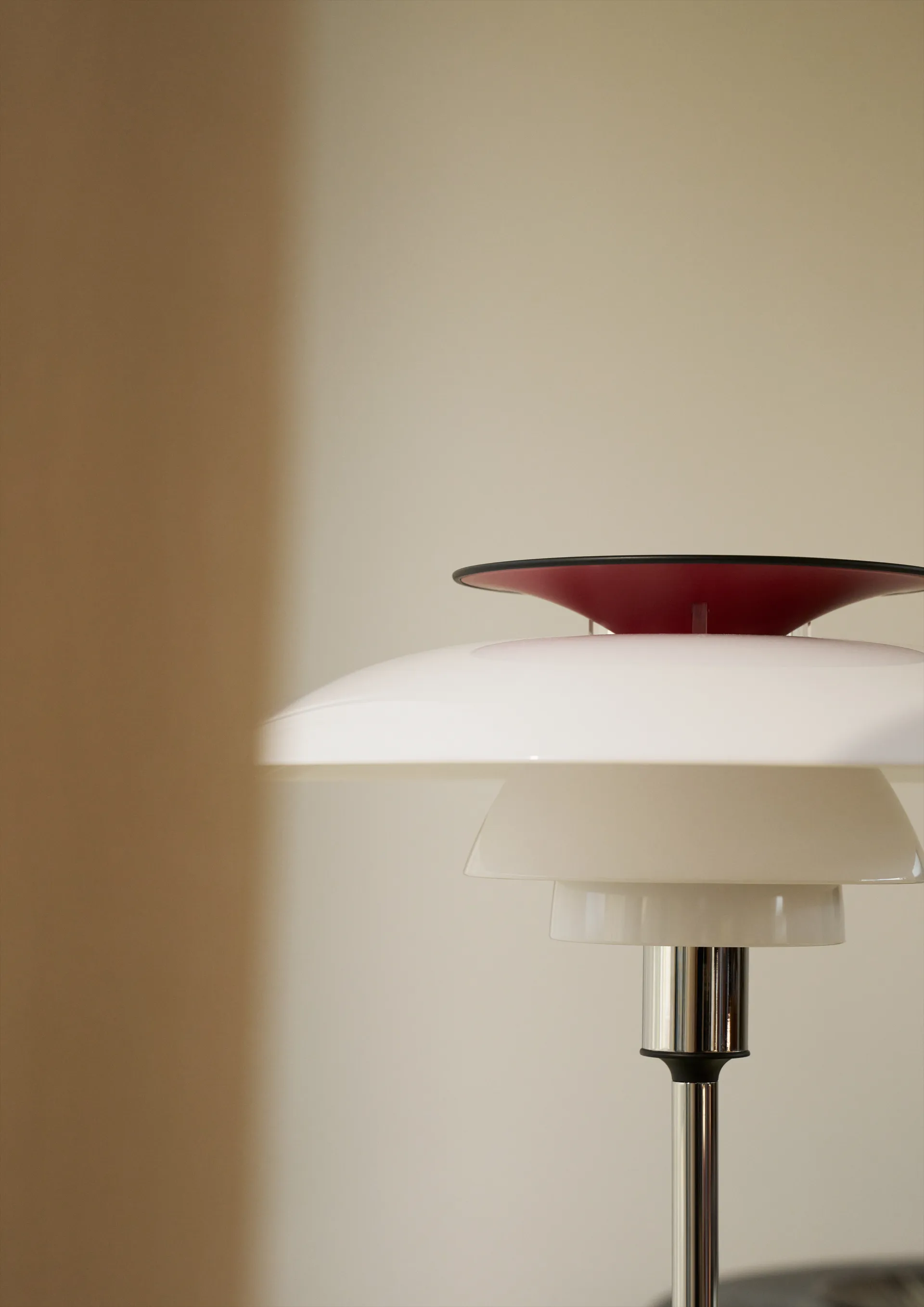 PH 80 Tischleuchte, Weißes Opalglas, verchromt Louis Poulsen